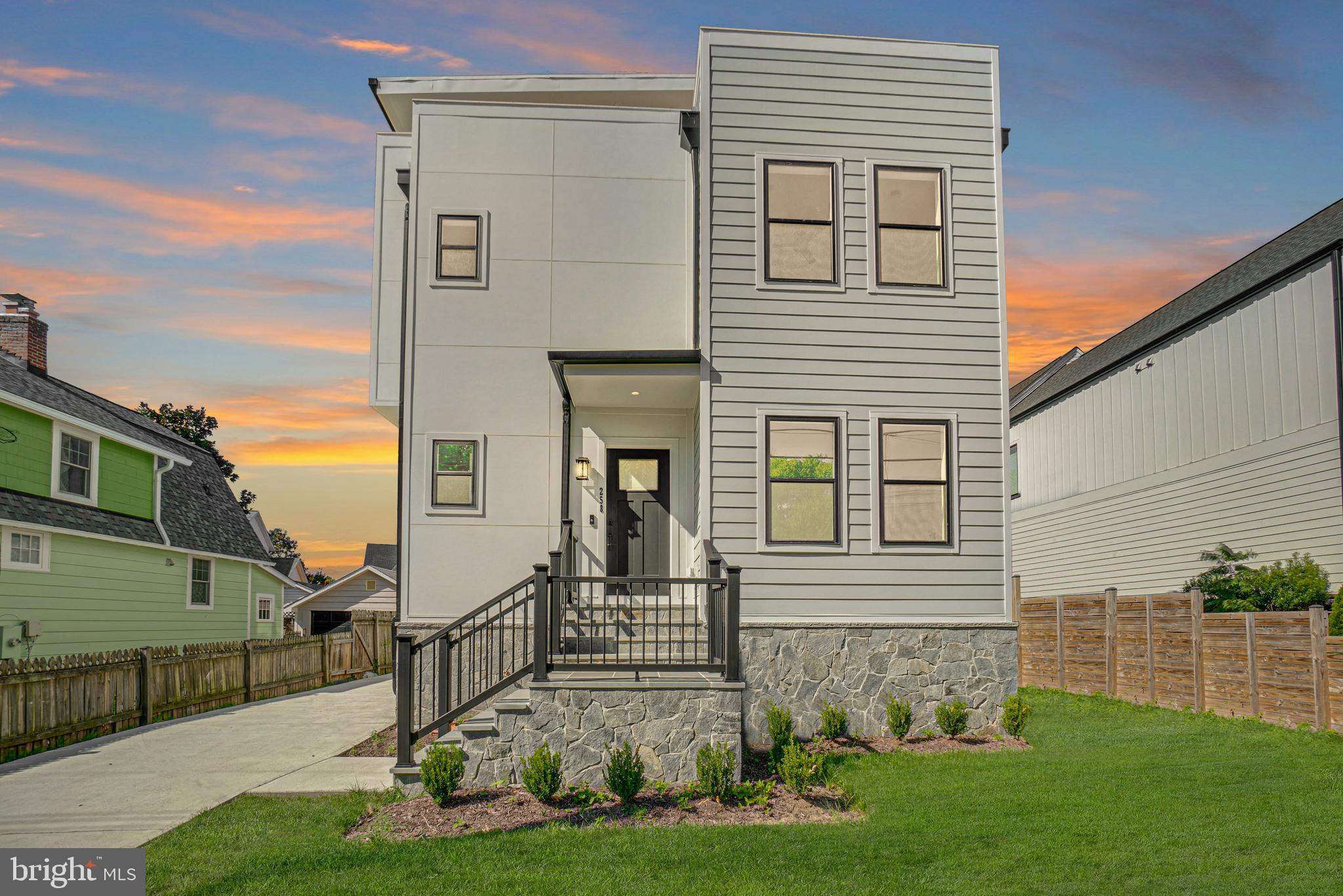 LYON PARK - Residential