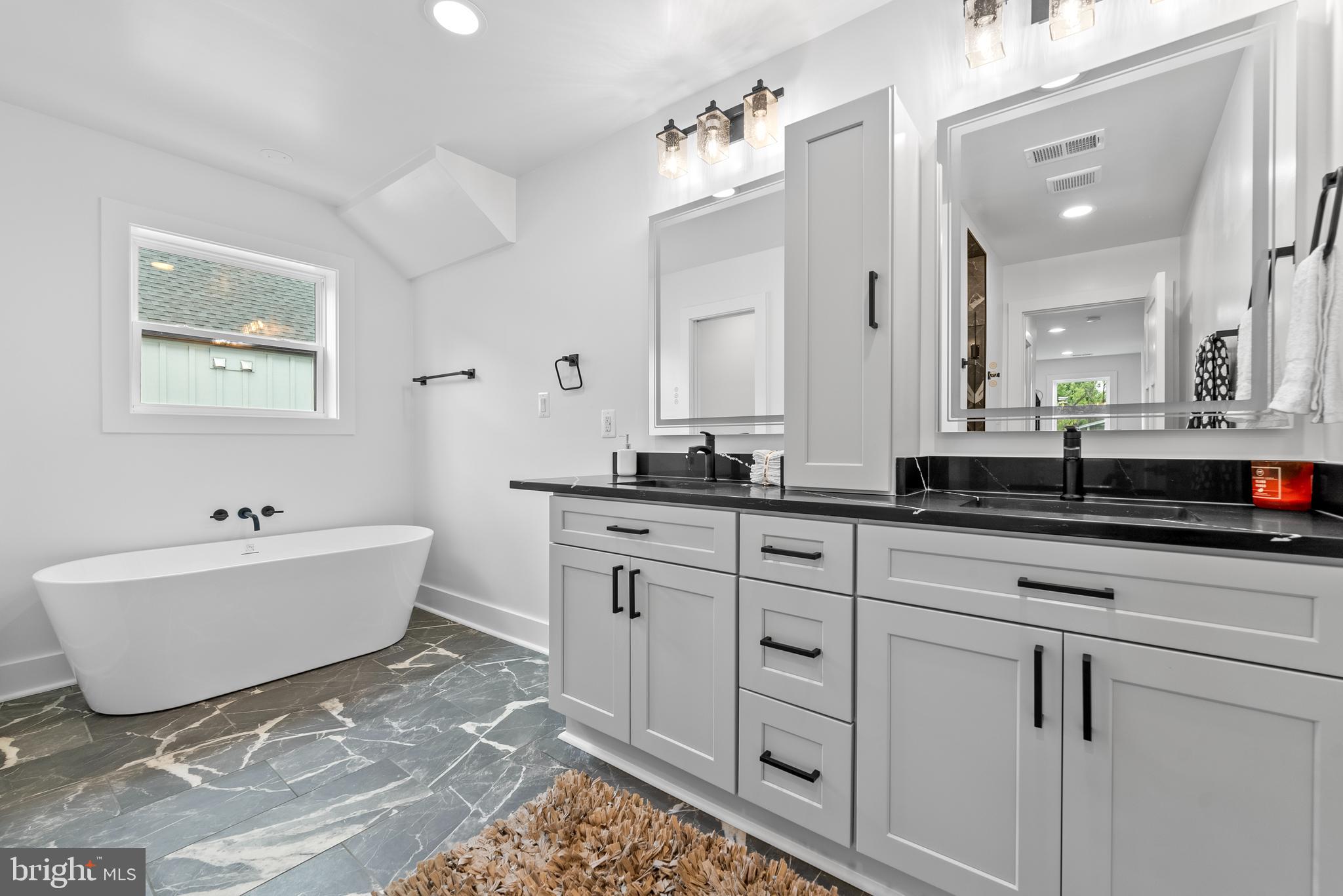 LYON PARK - Residential