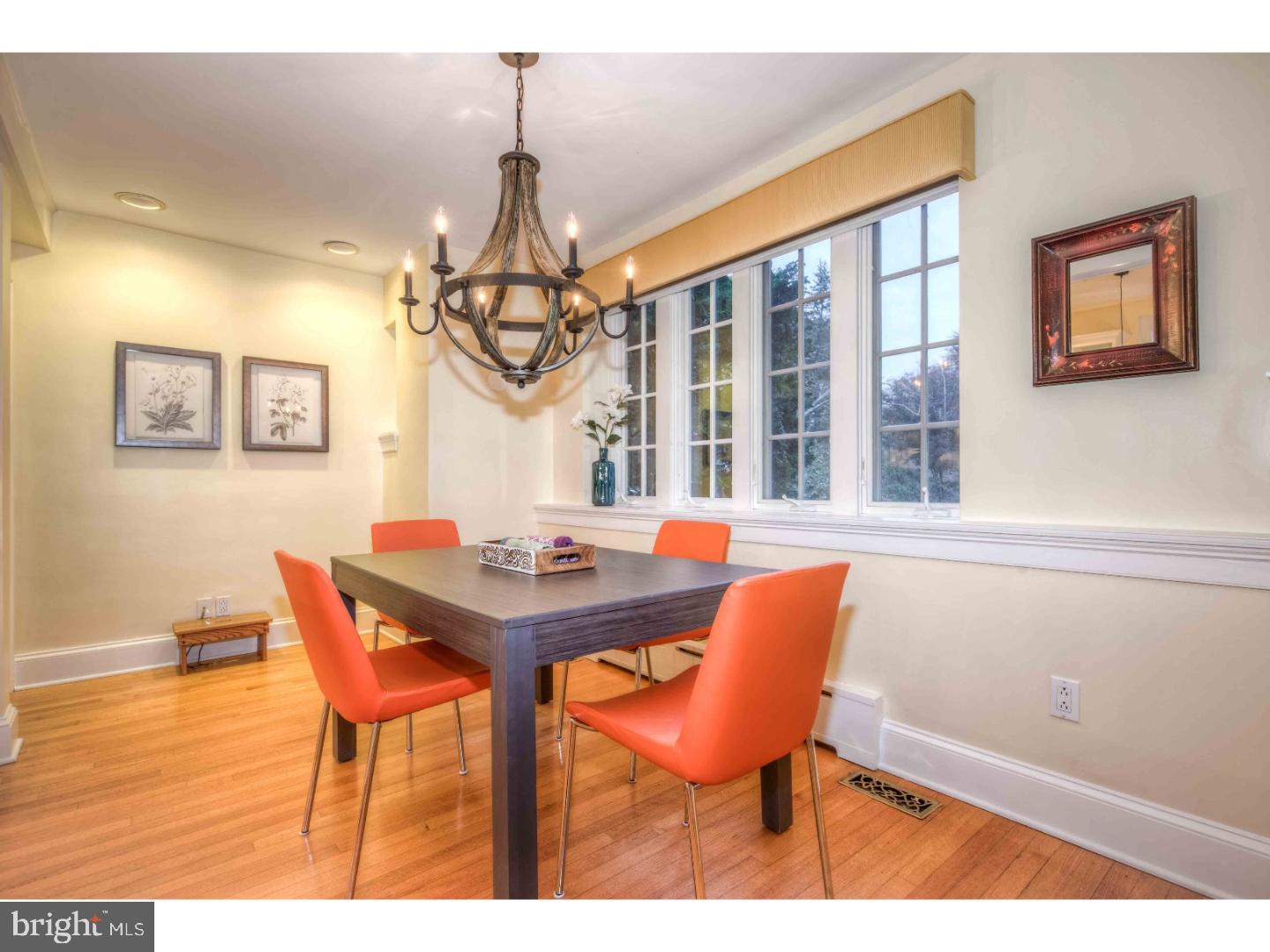 CHESTNUT HILL - Residential