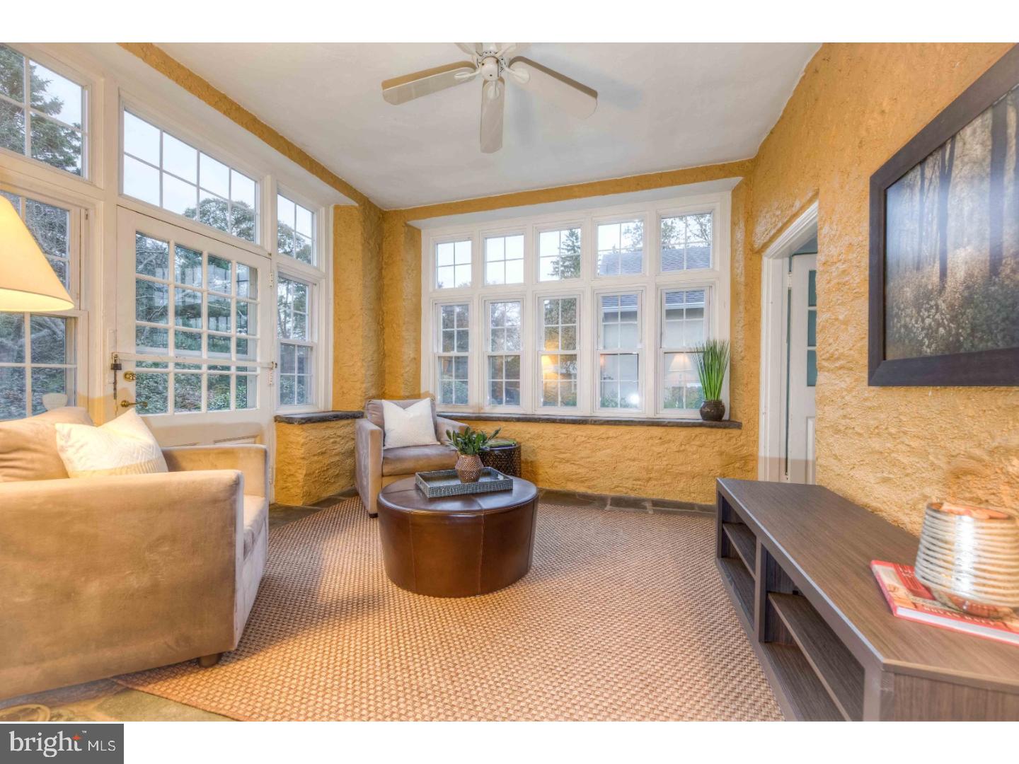 CHESTNUT HILL - Residential