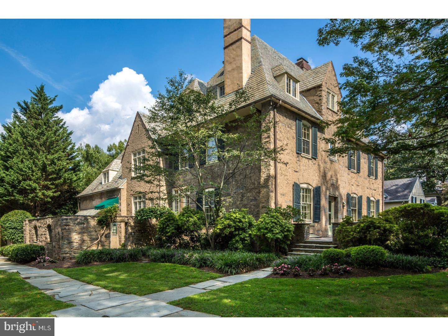 CHESTNUT HILL - Residential
