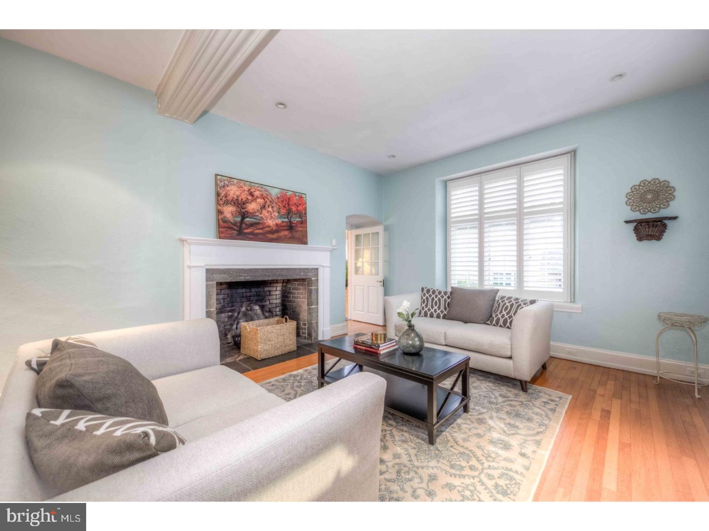 CHESTNUT HILL - Residential