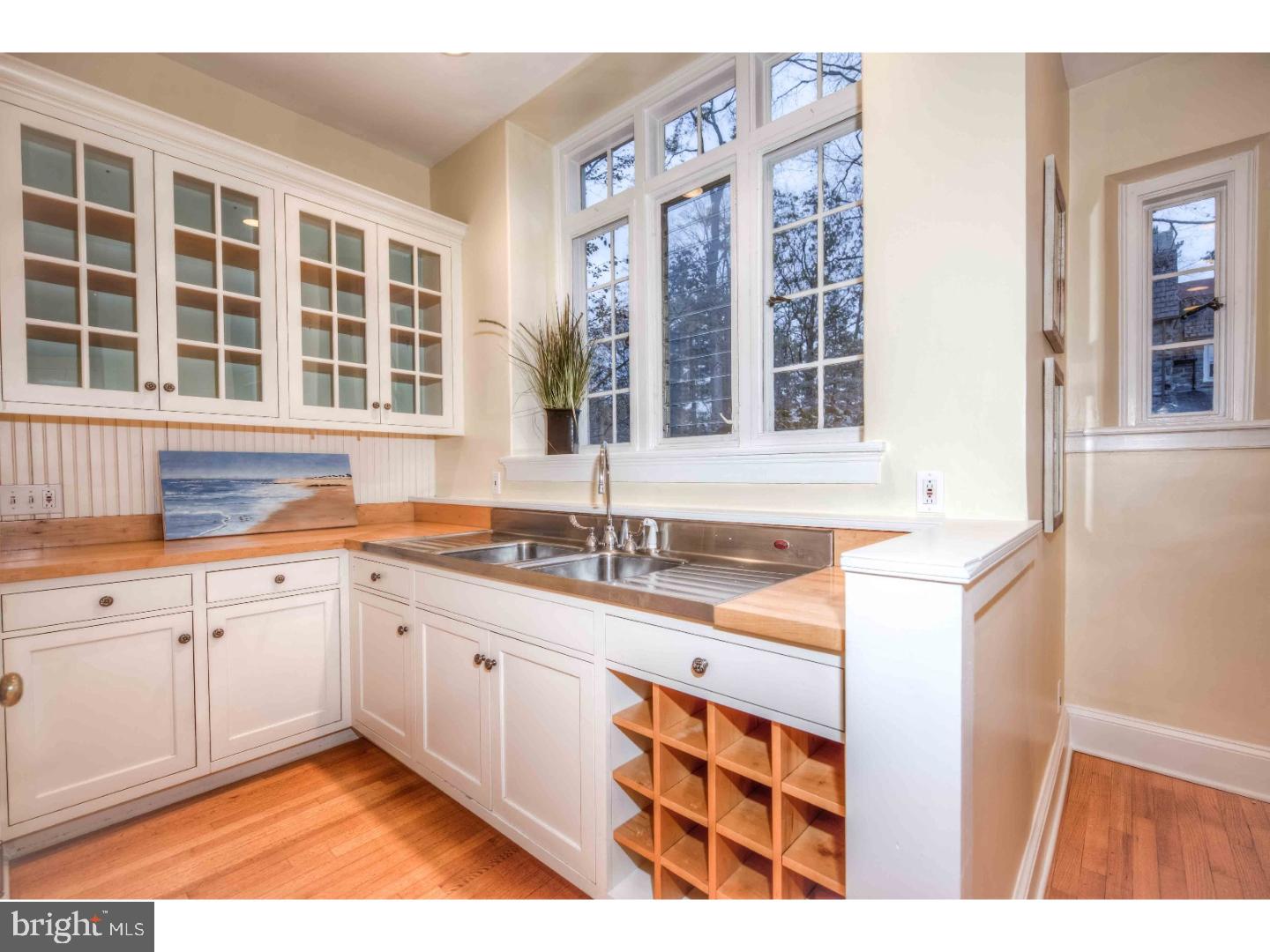 CHESTNUT HILL - Residential