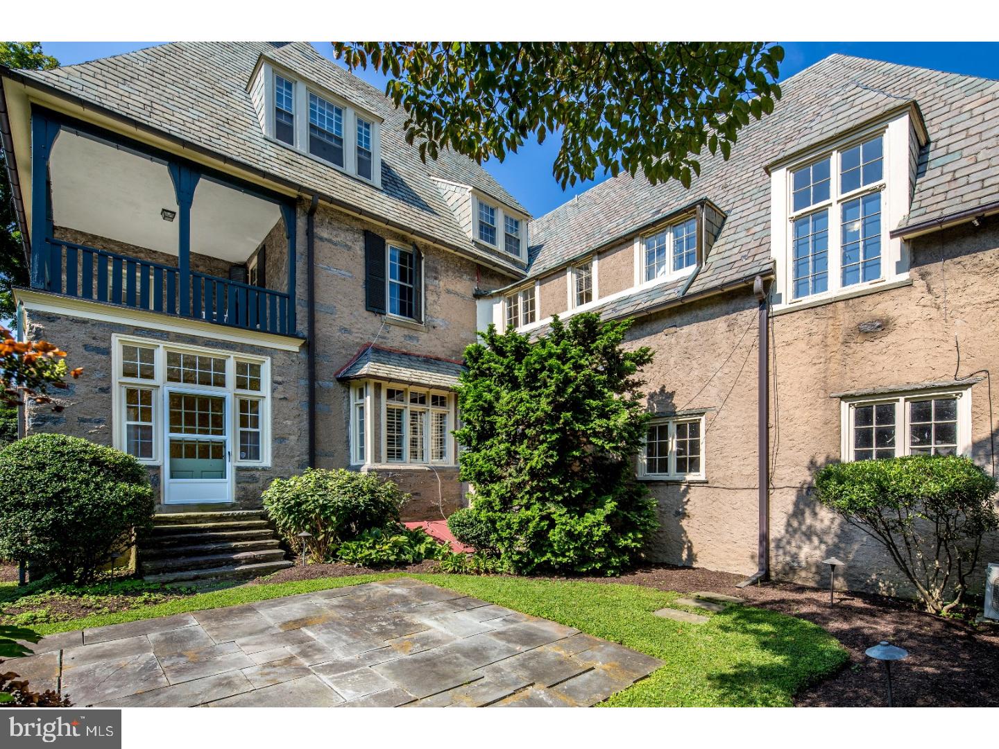 CHESTNUT HILL - Residential