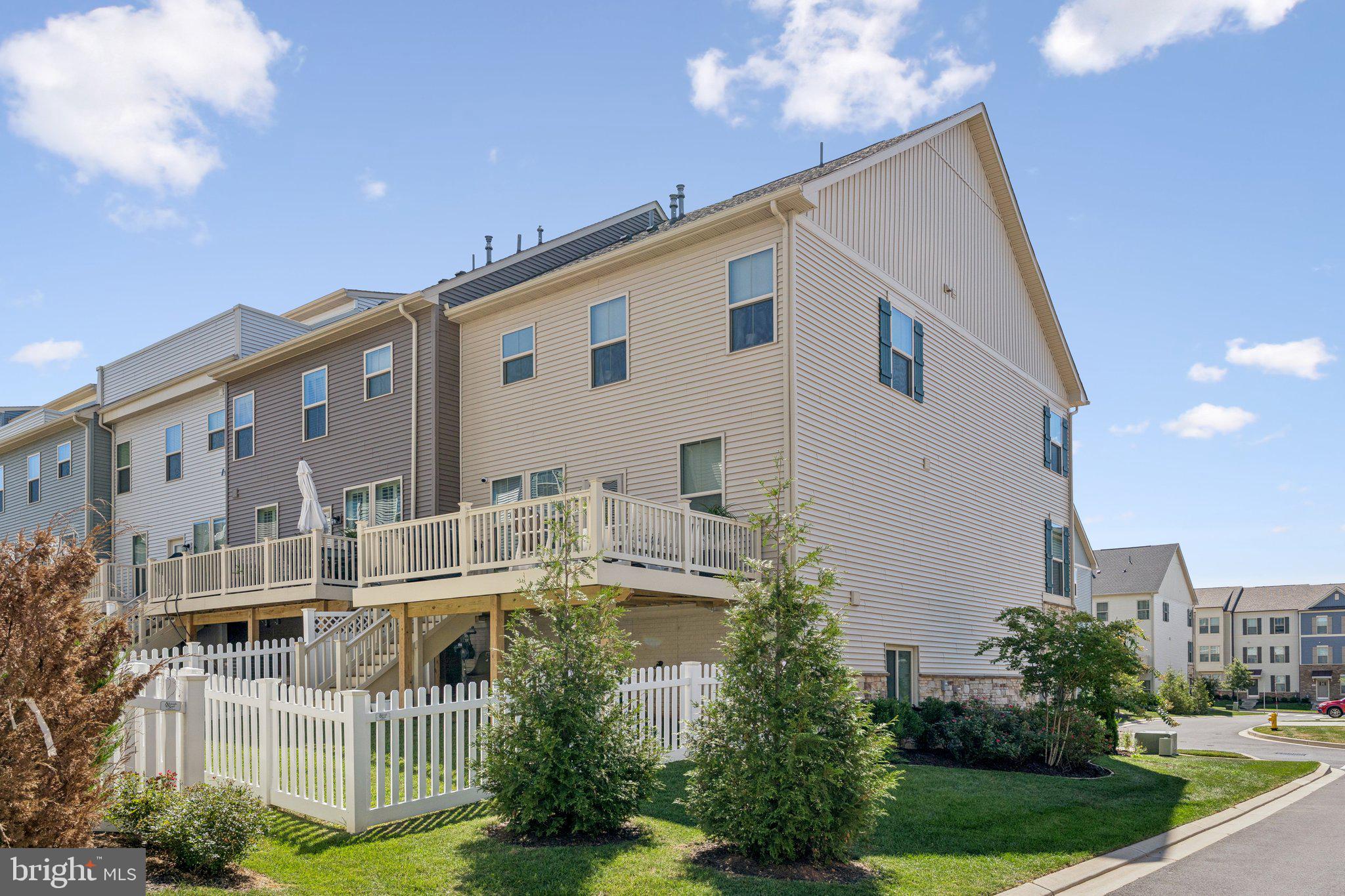 HARRINGTON TERRACE - Residential