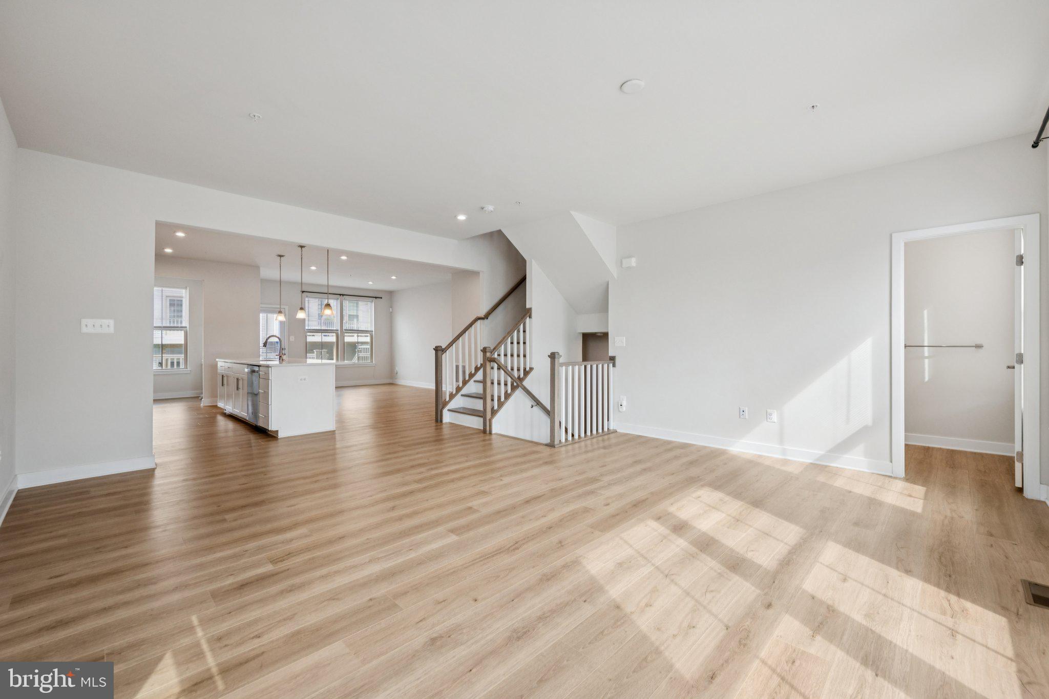 HARRINGTON TERRACE - Residential