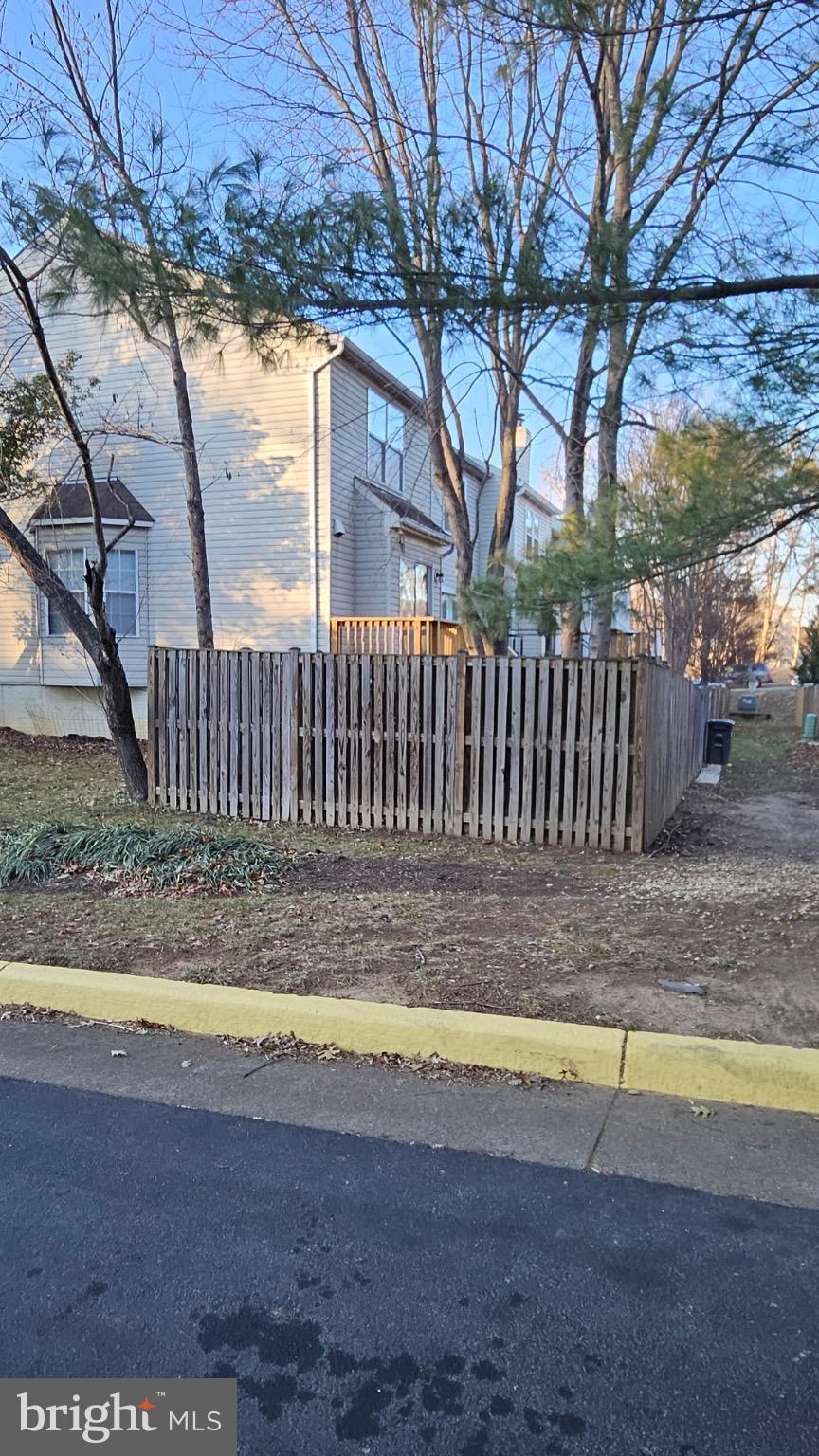 CENTREVILLE GREEN - Residential Lease