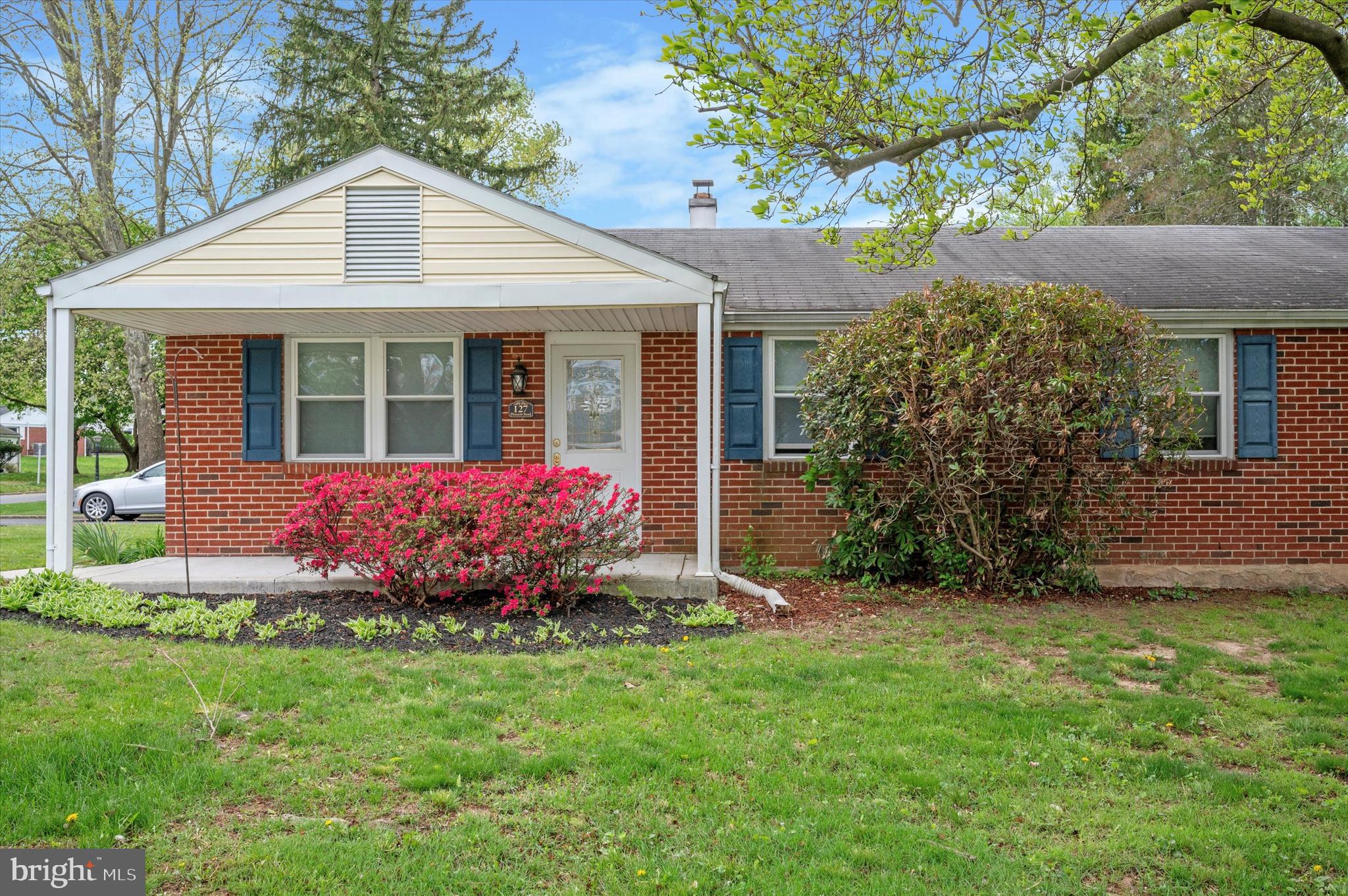 PLYMOUTH VALLEY - Residential