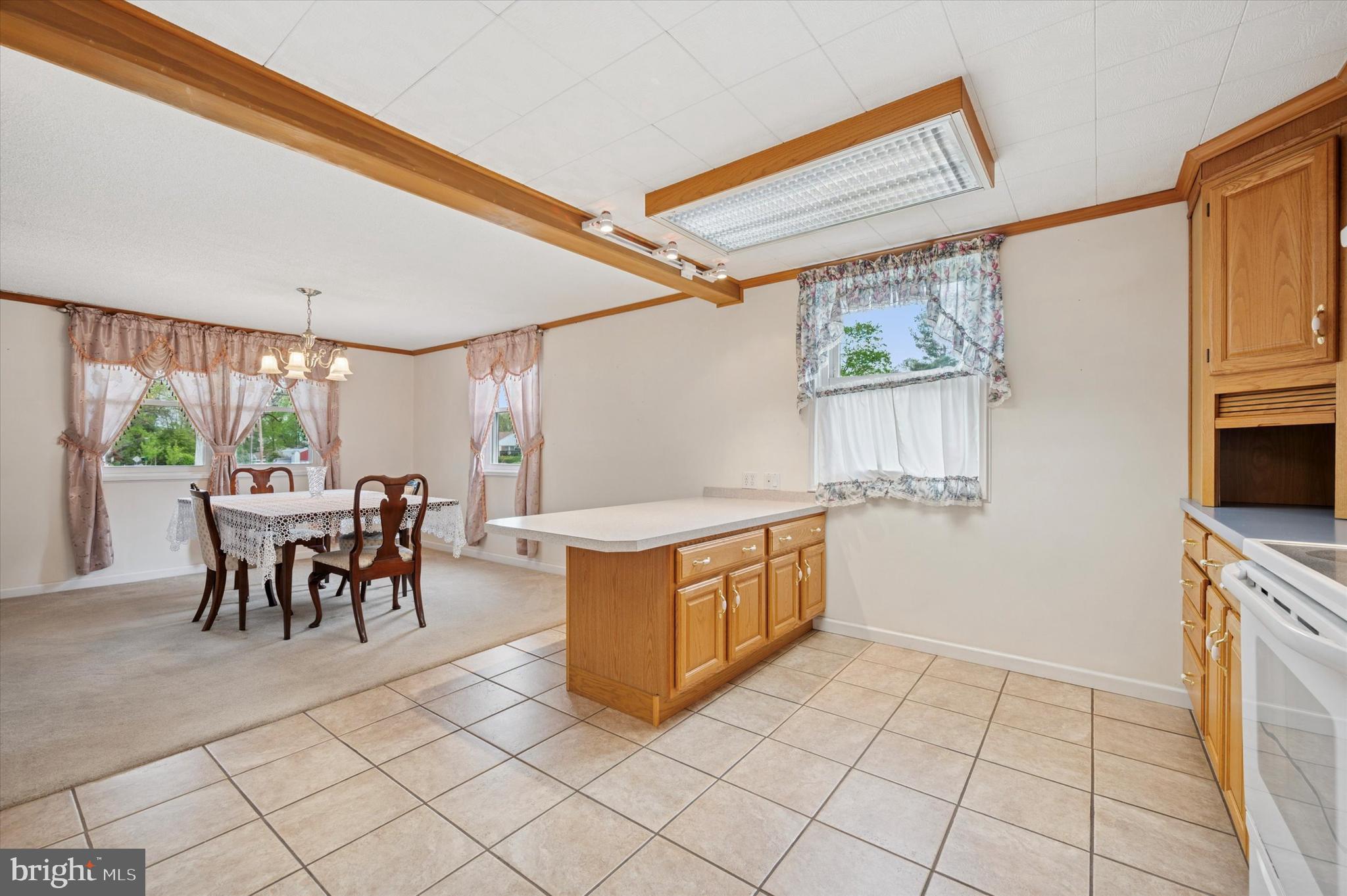 PLYMOUTH VALLEY - Residential