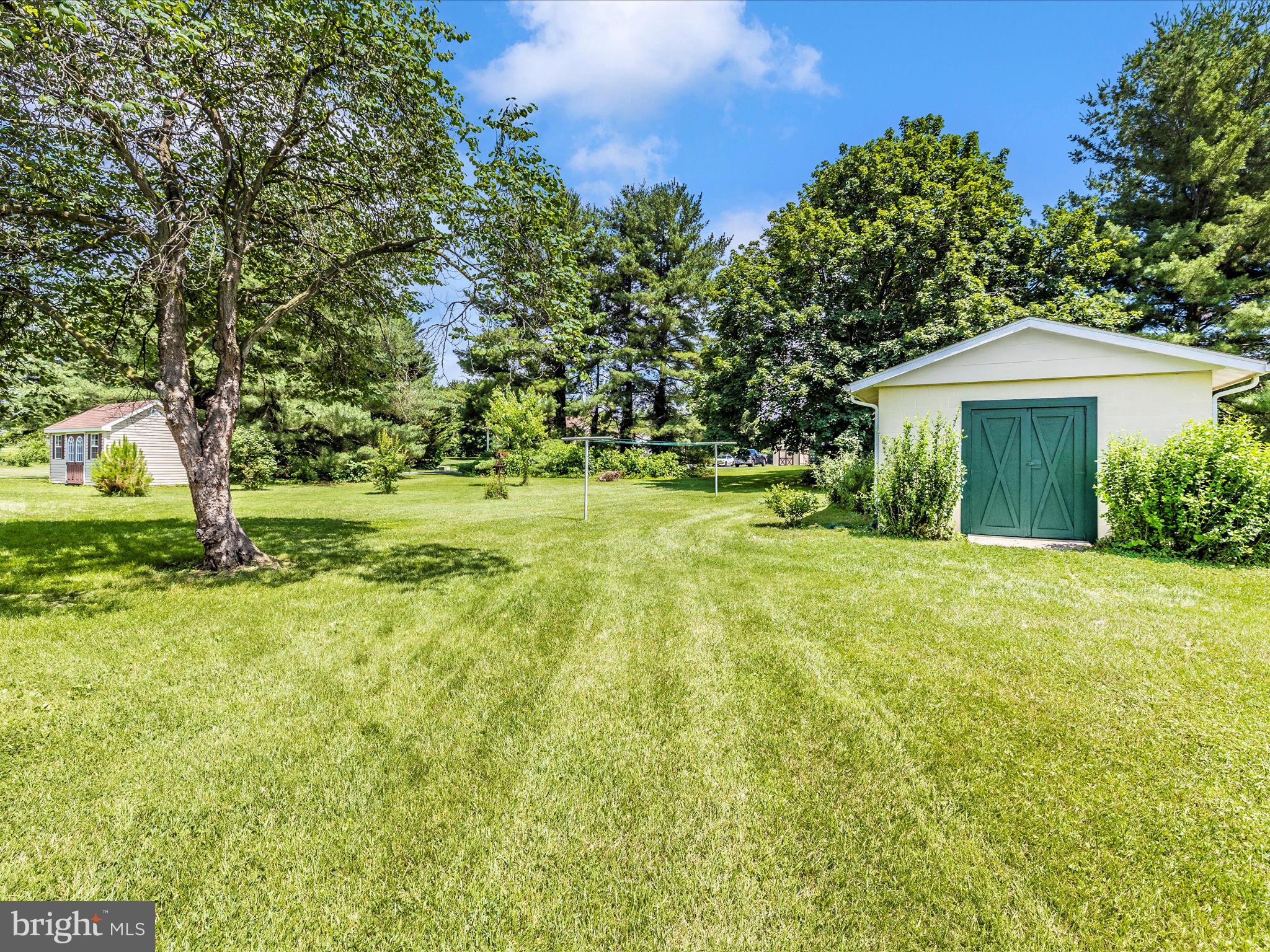 GREEN VILLAGE ESTATES - Residential