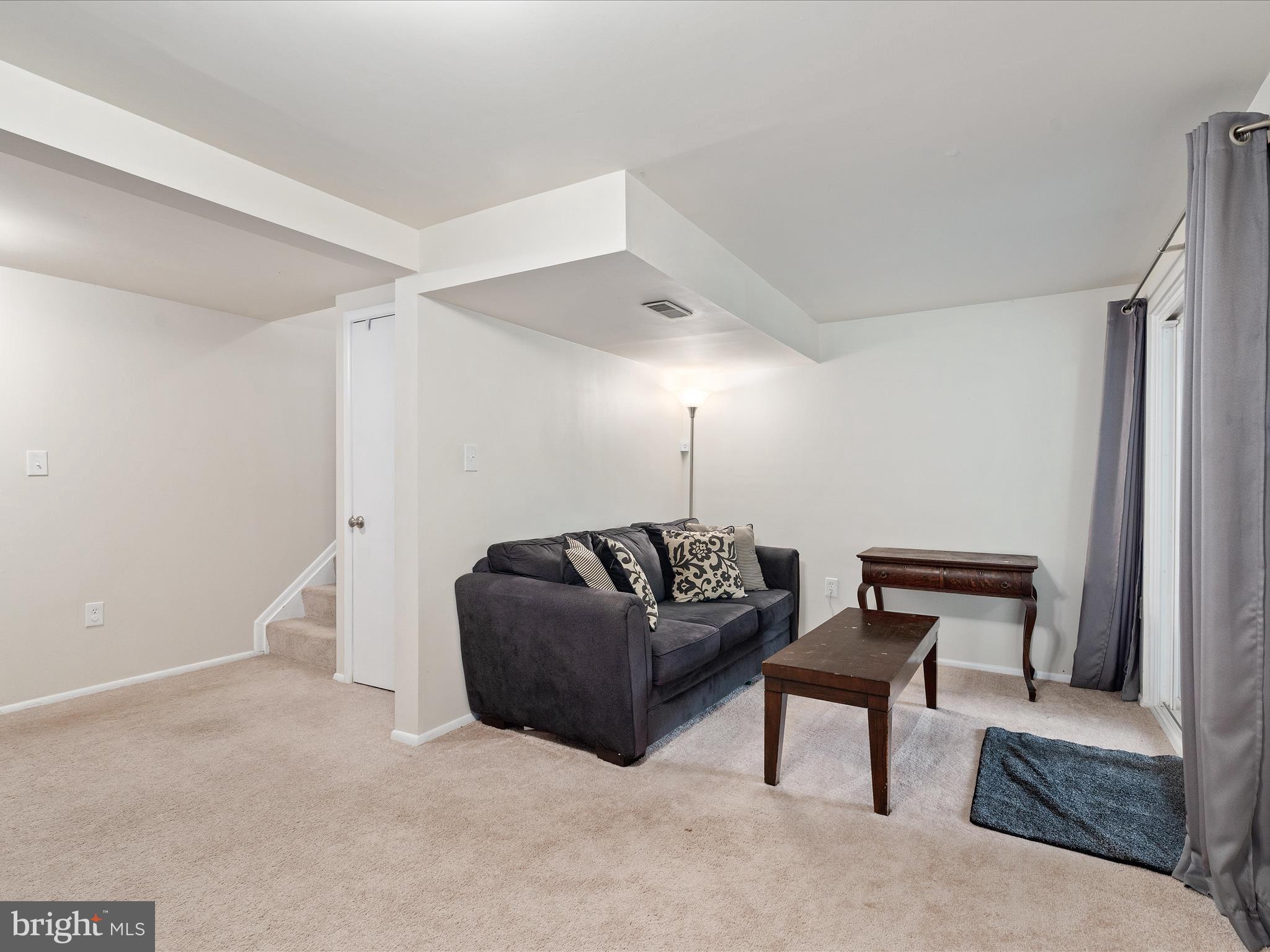 CHURCHILL - Residential