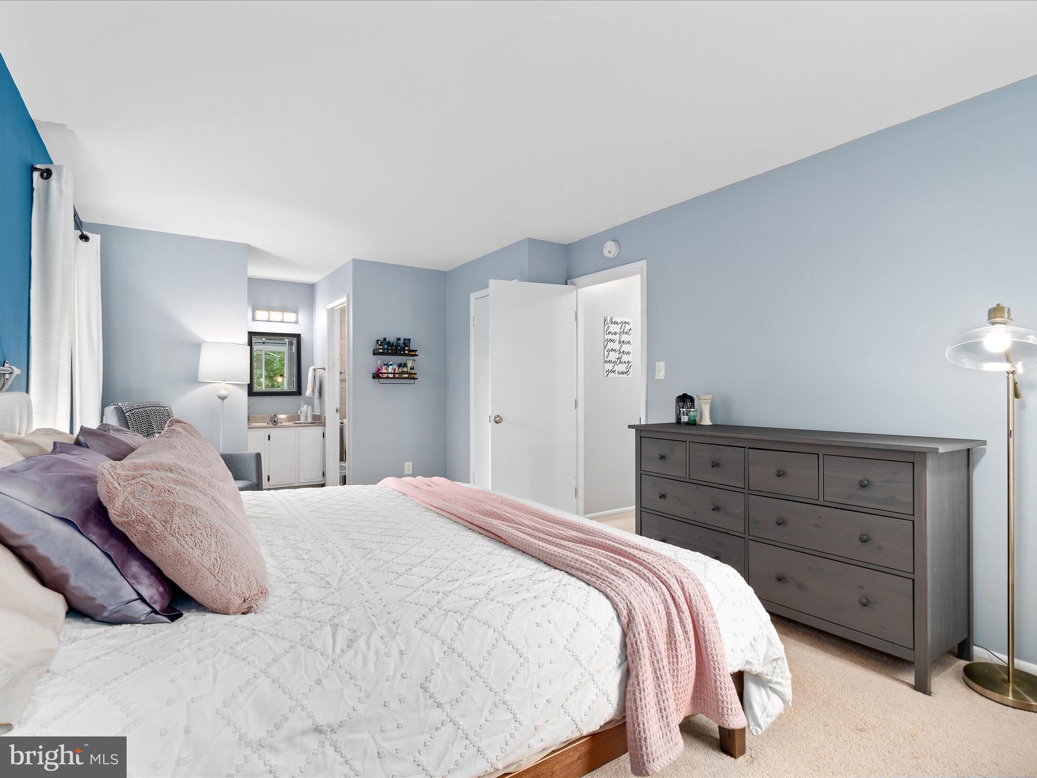 CHURCHILL - Residential