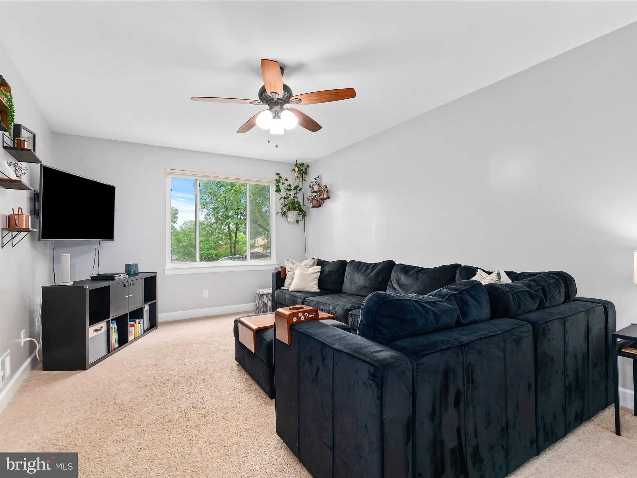 CHURCHILL - Residential