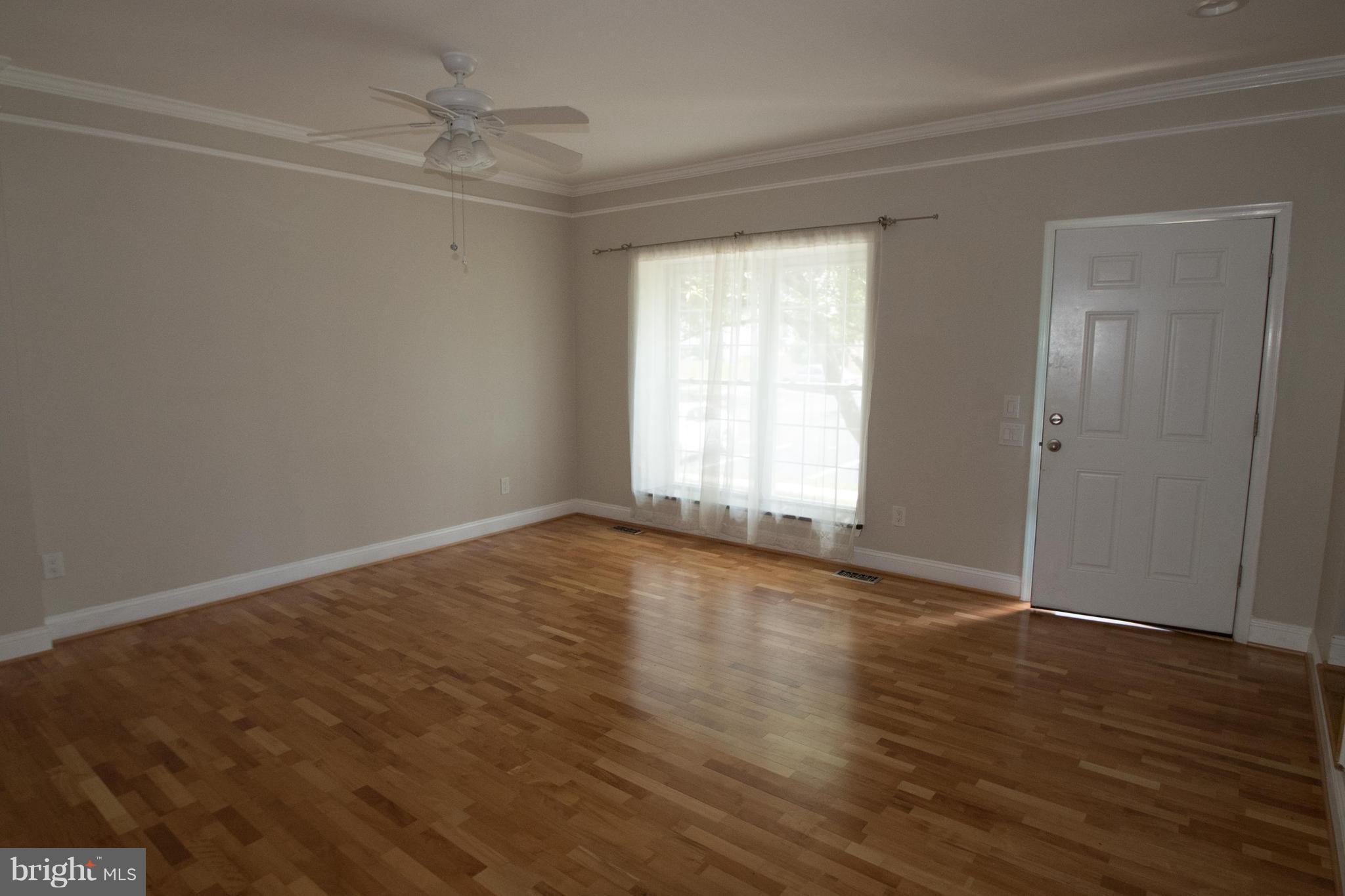 CARNABY SQUARE - Residential Lease