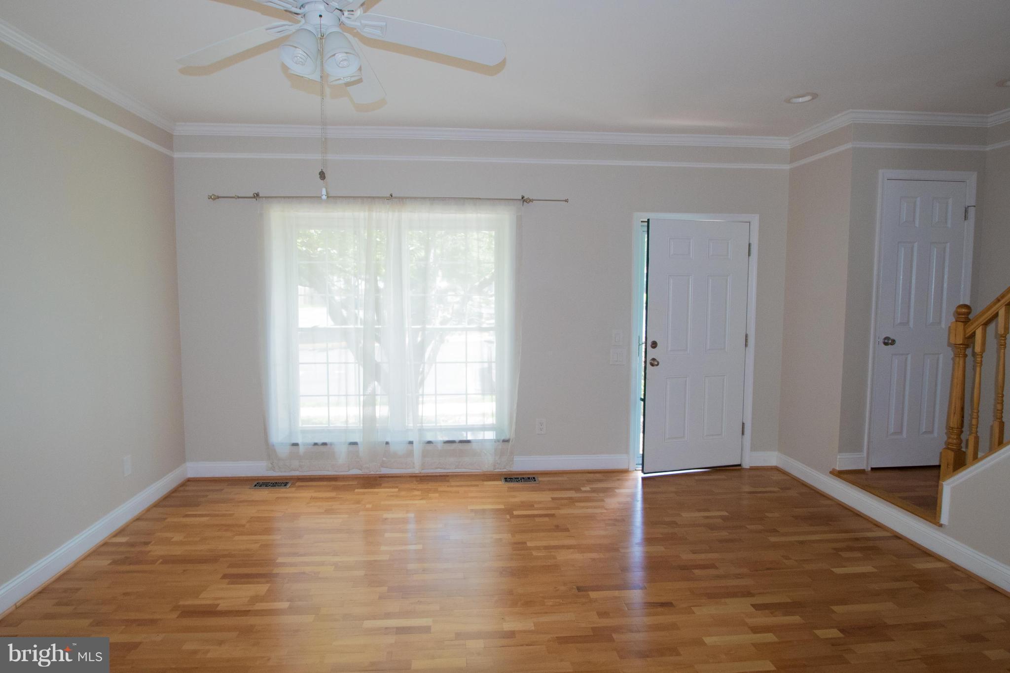 CARNABY SQUARE - Residential Lease