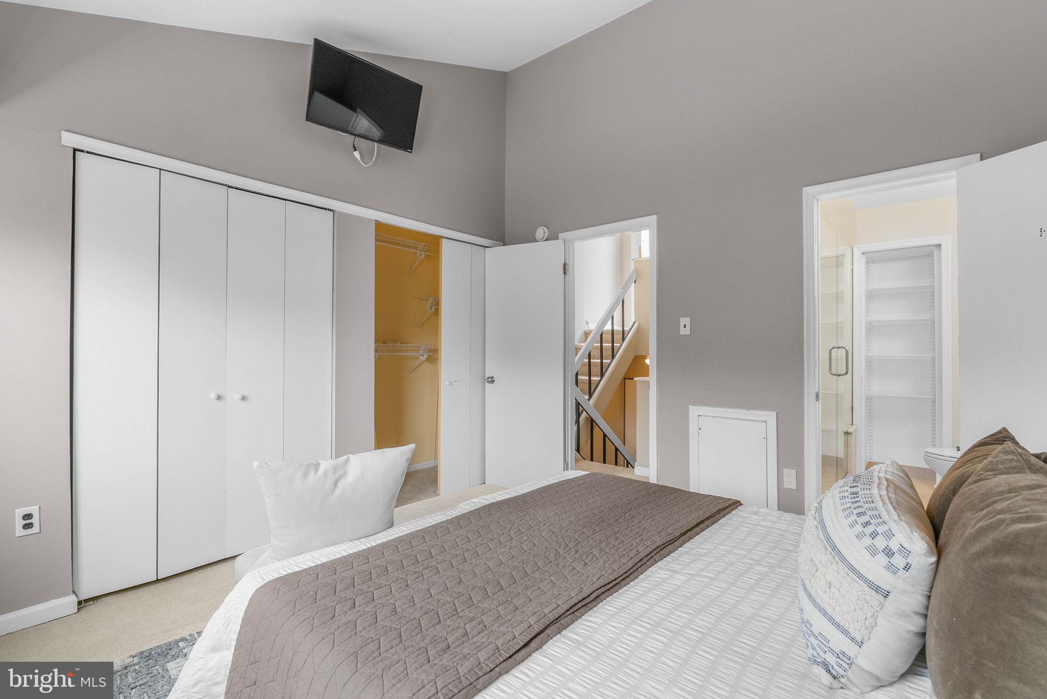 BELLA VISTA - Residential