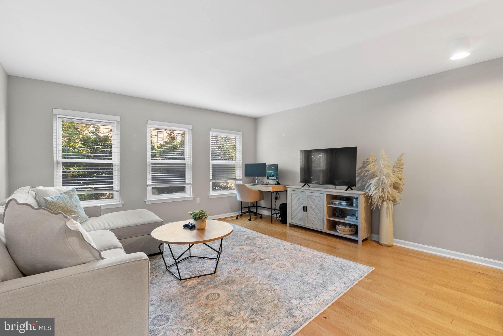 BELLA VISTA - Residential