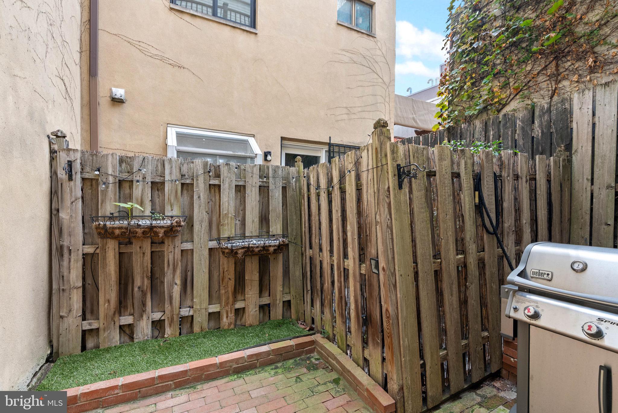 BELLA VISTA - Residential