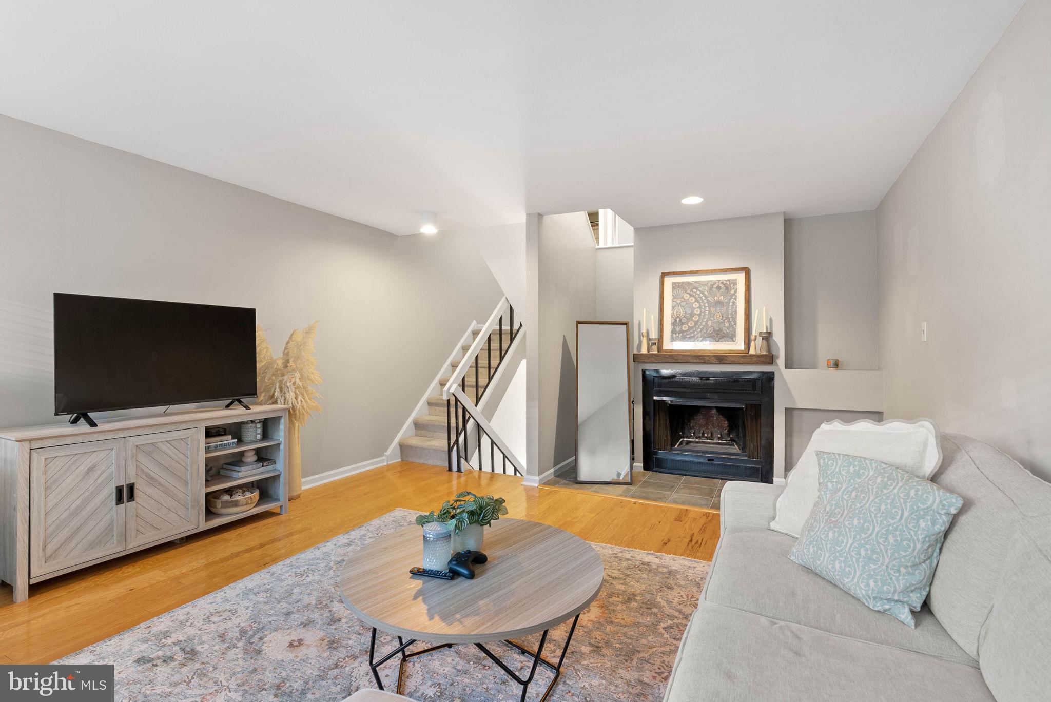 BELLA VISTA - Residential