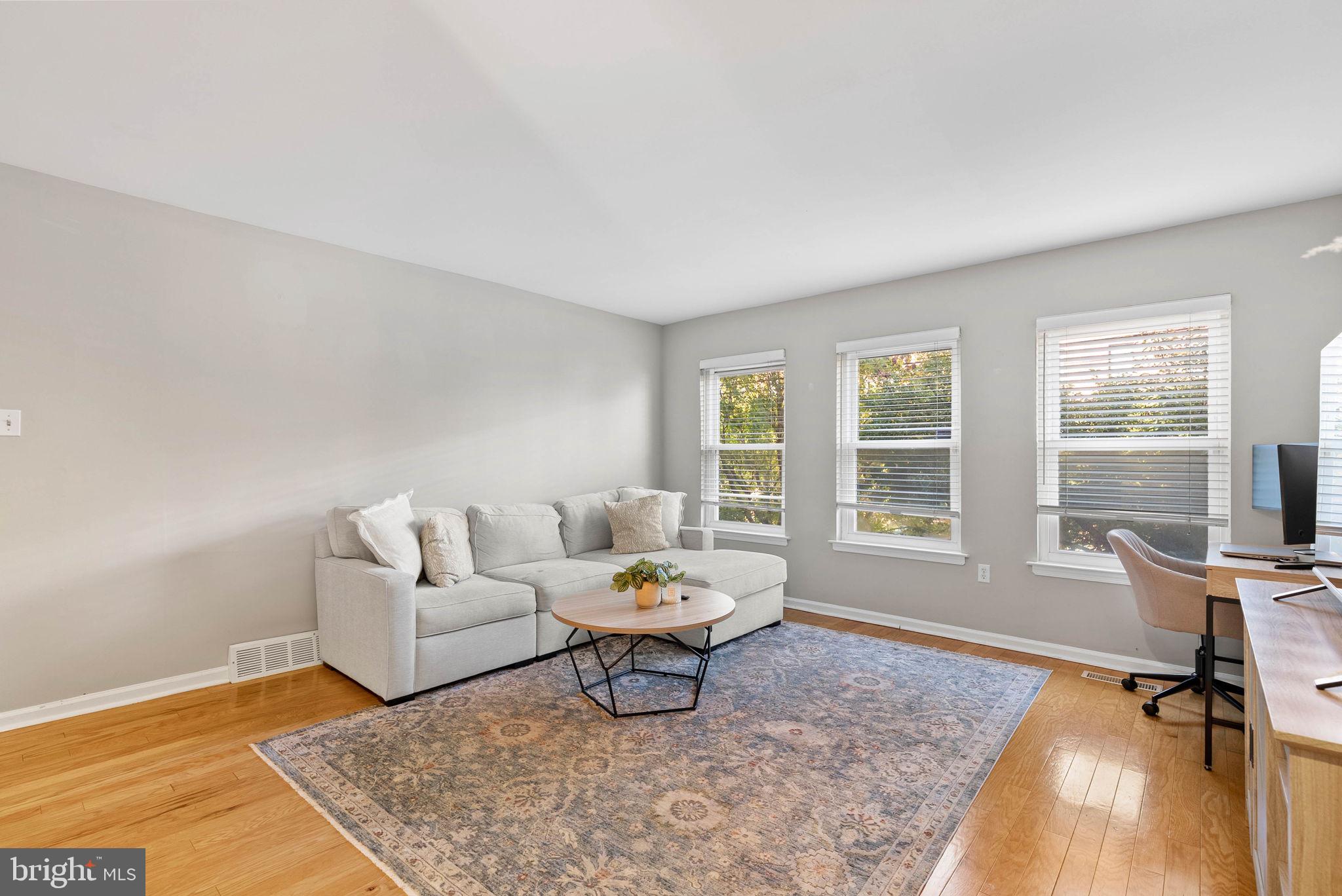 BELLA VISTA - Residential