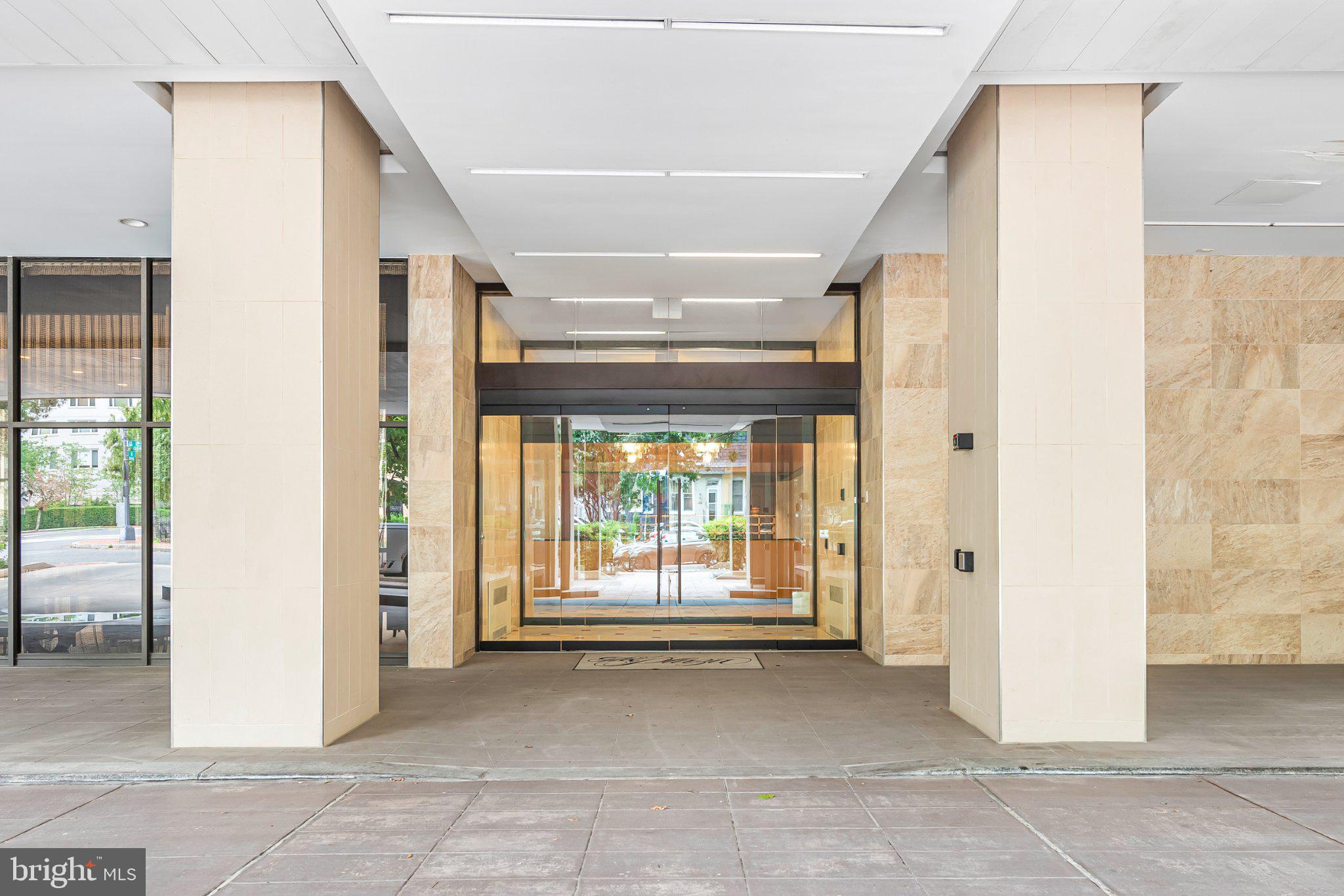 800 25TH STREET NW 1001