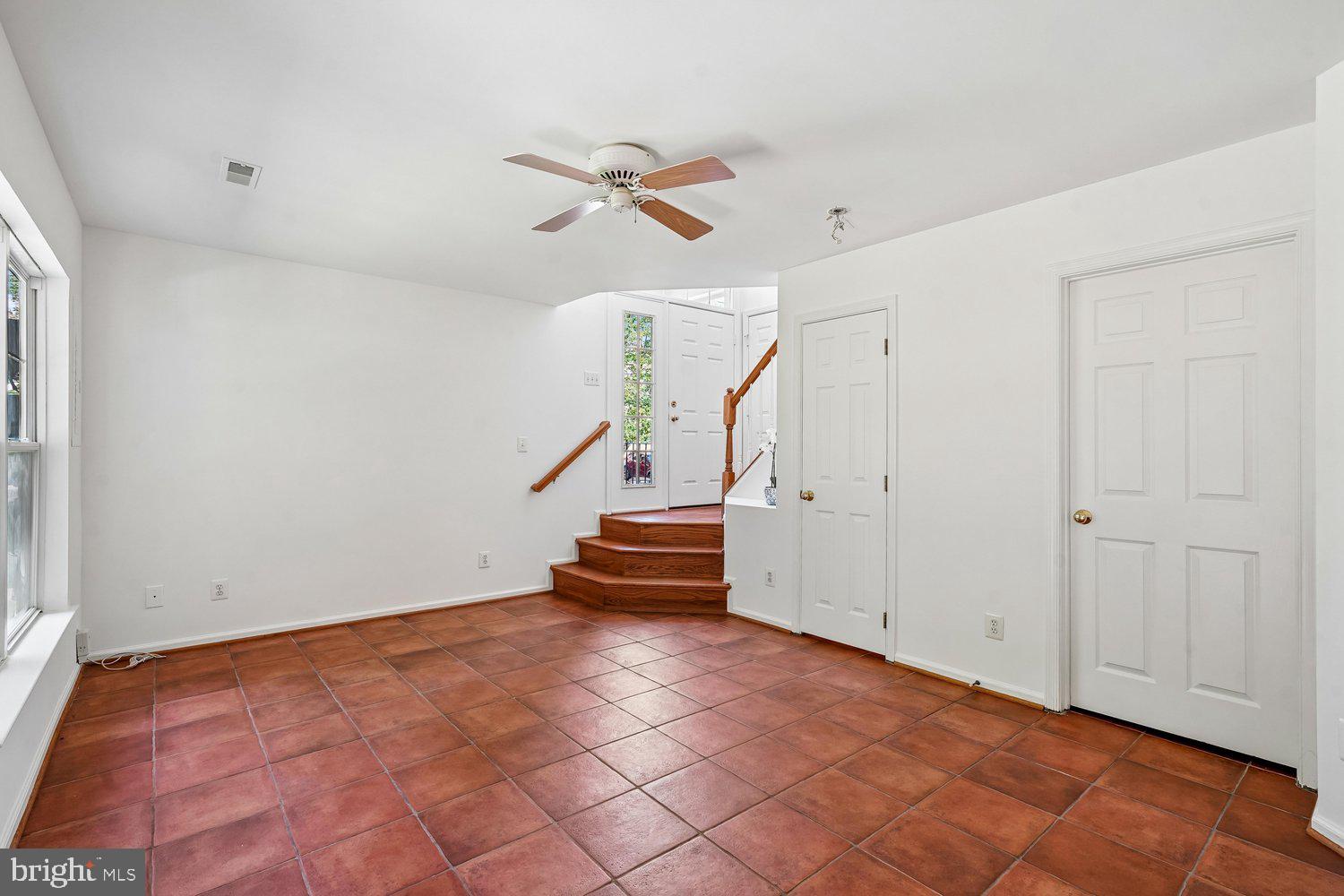 BROADLANDS - Residential