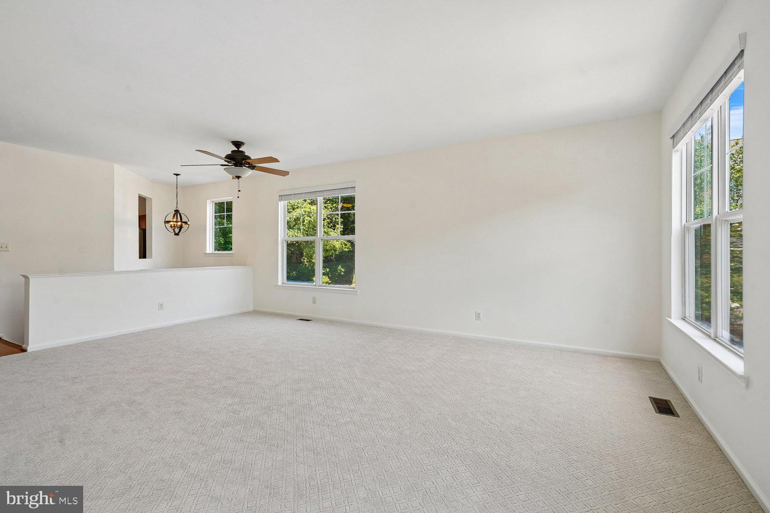 BROADLANDS - Residential