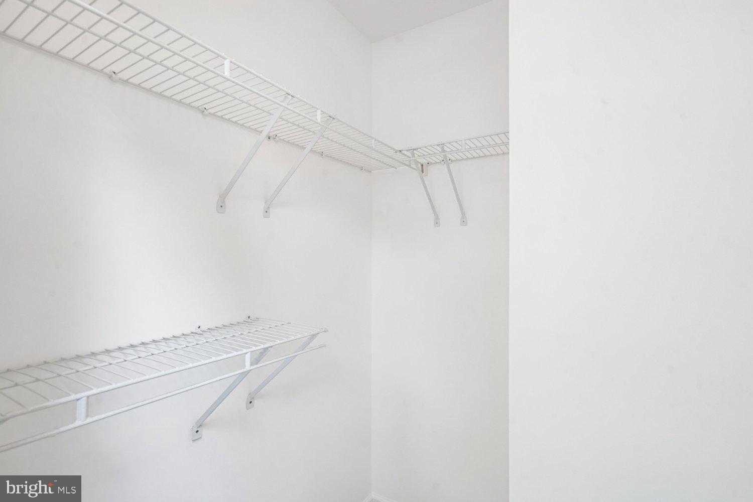 BROADLANDS - Residential