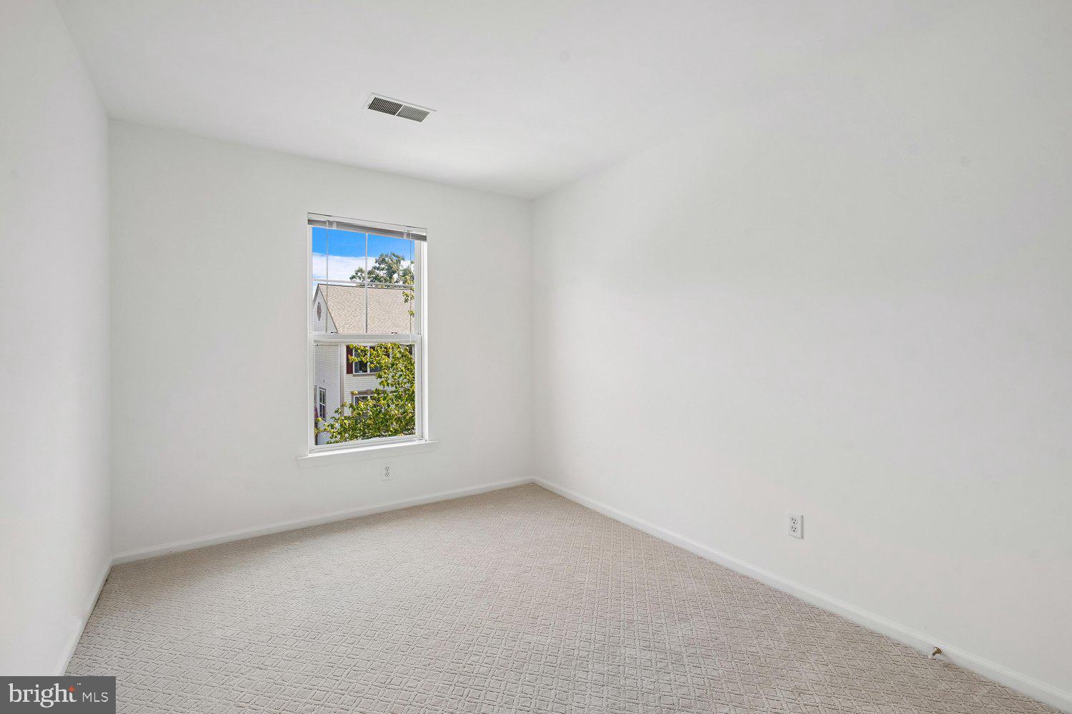 BROADLANDS - Residential