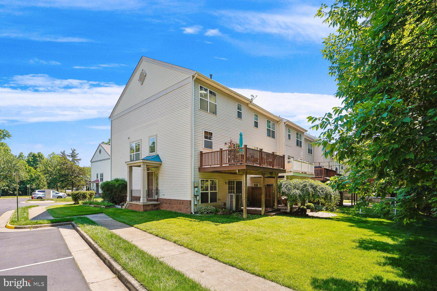BROADLANDS - Residential