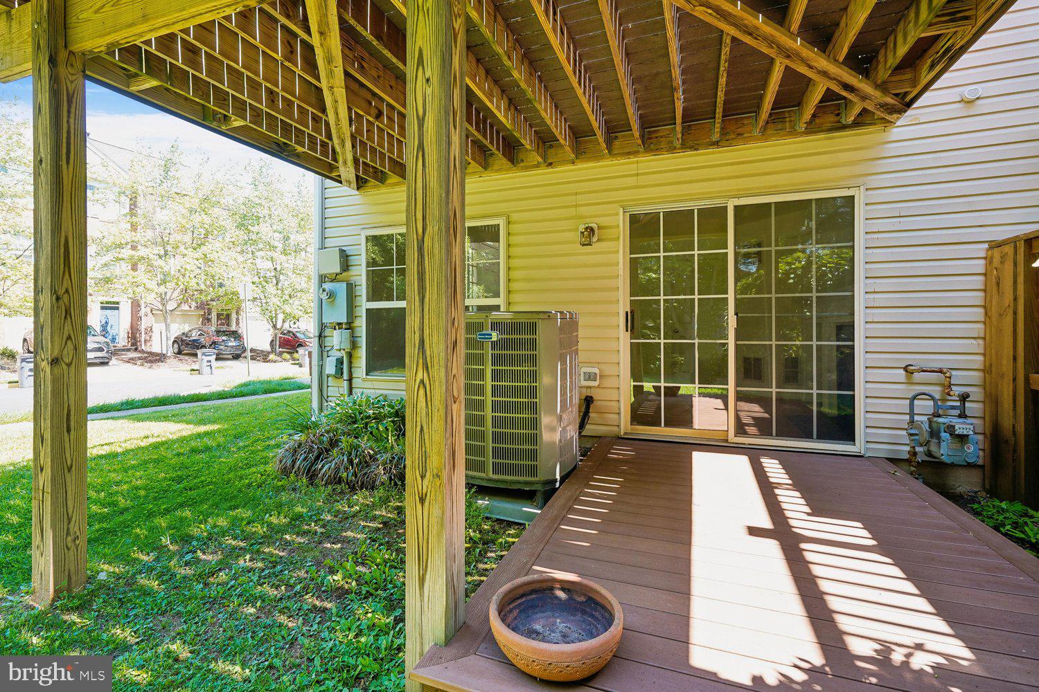 BROADLANDS - Residential