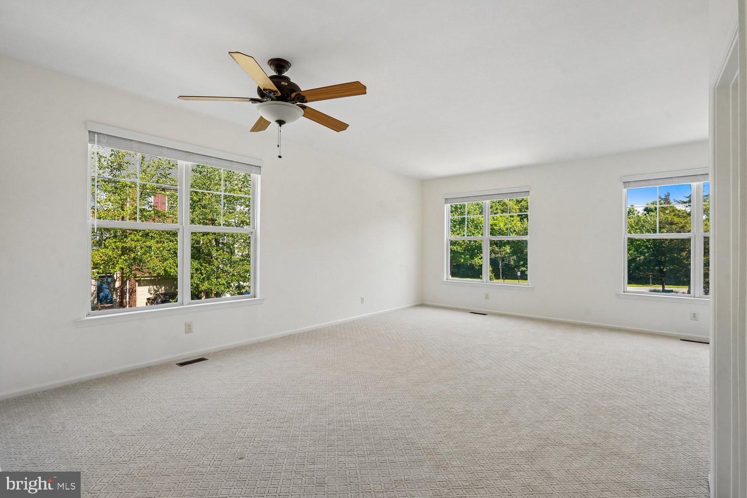 BROADLANDS - Residential