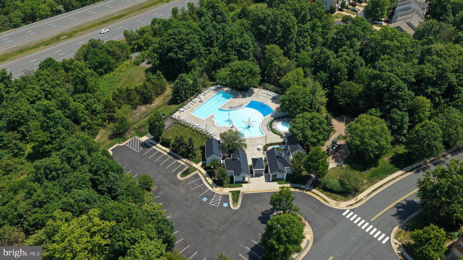 BROADLANDS - Residential
