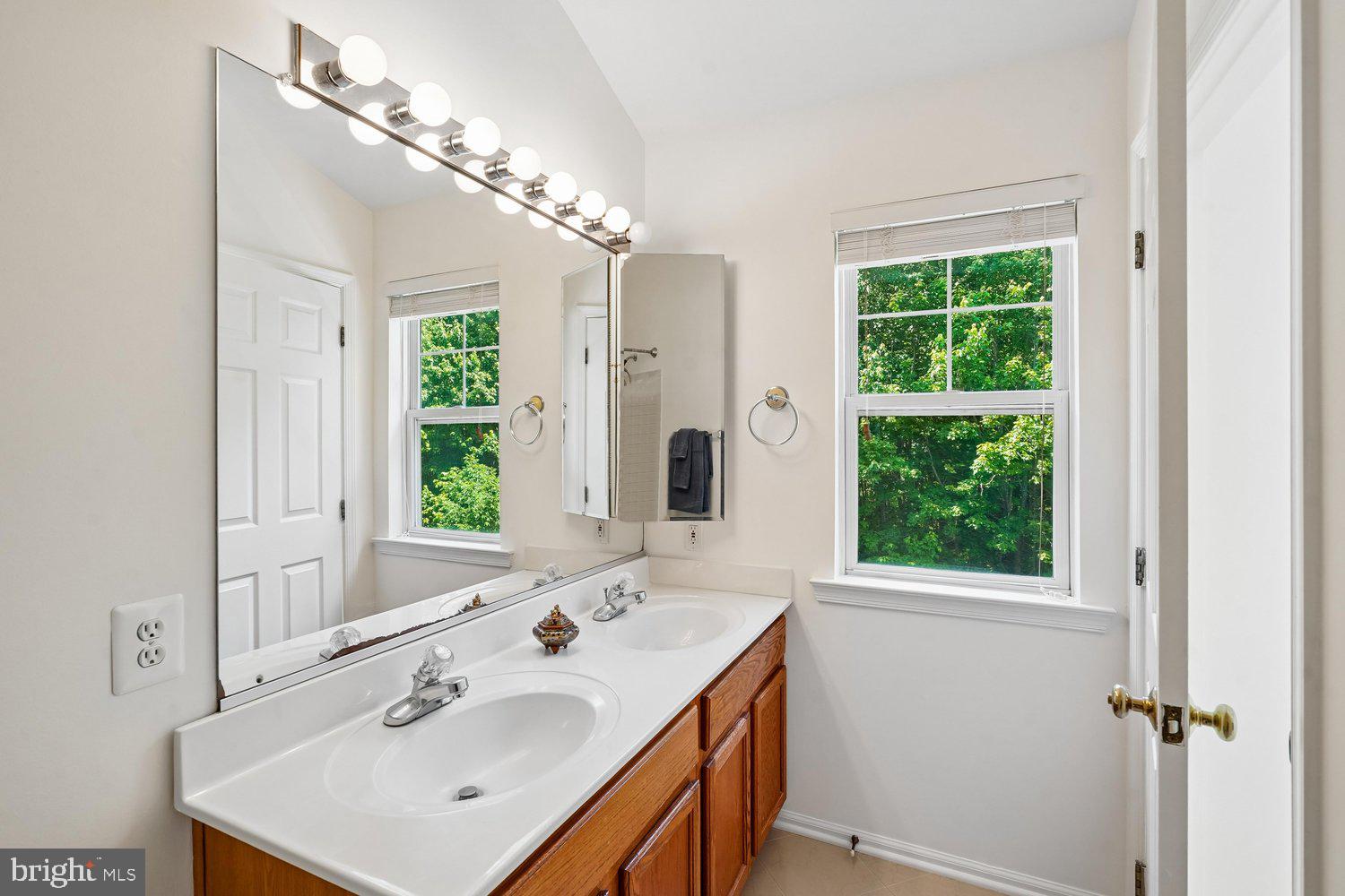 BROADLANDS - Residential