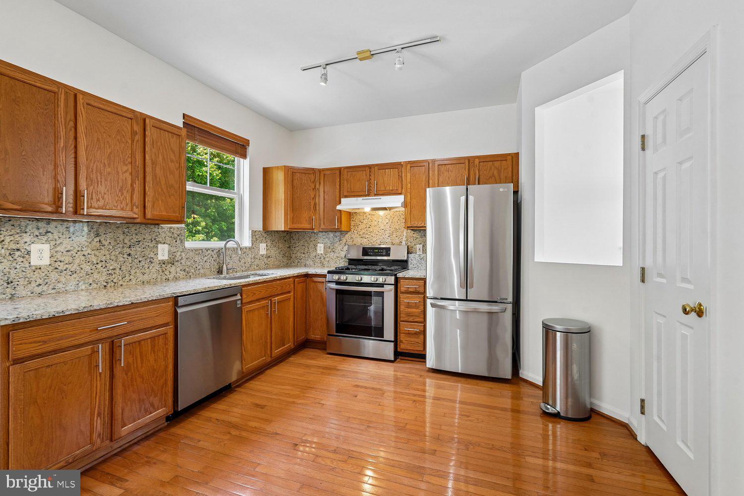 BROADLANDS - Residential