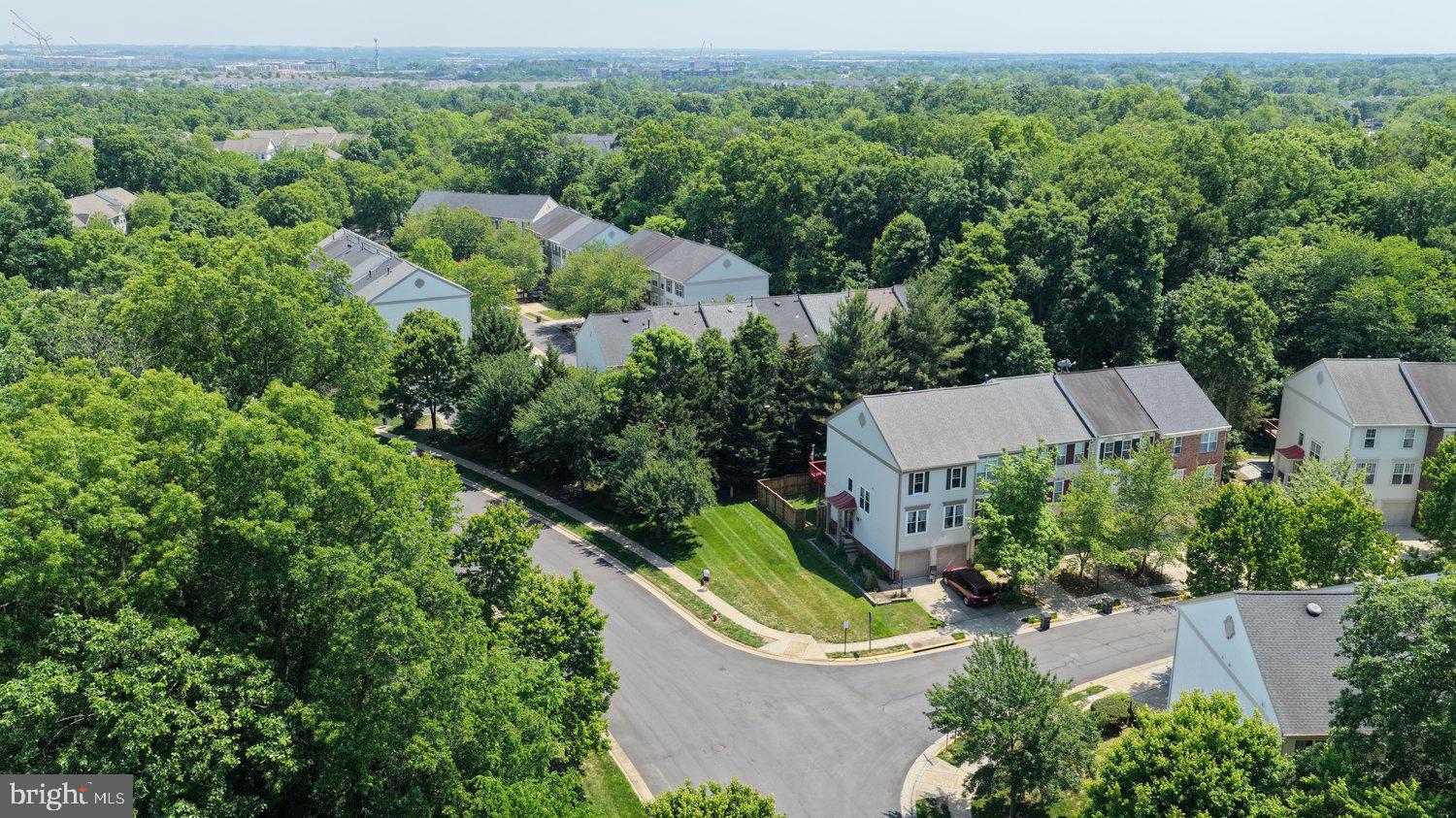 BROADLANDS - Residential
