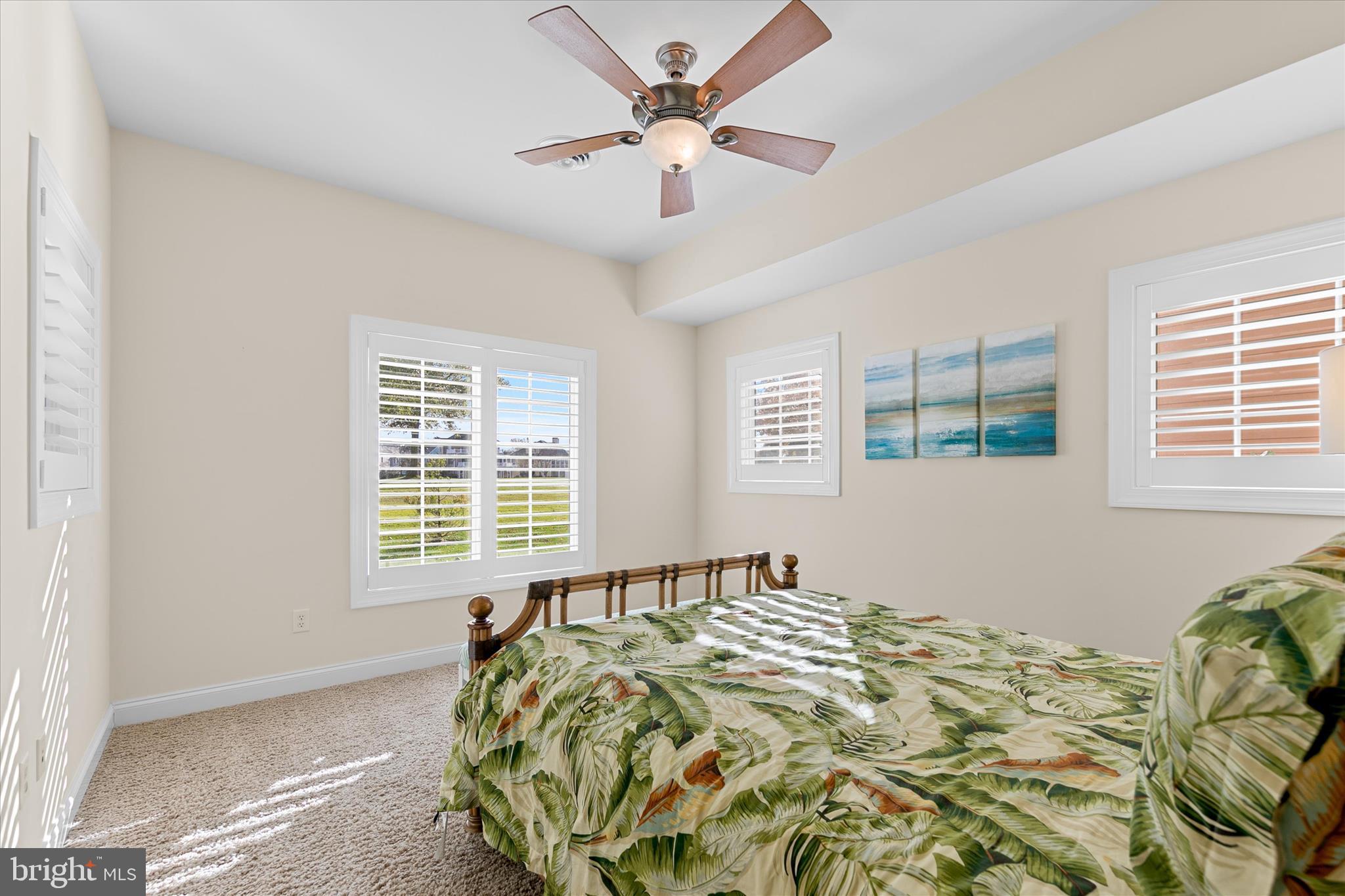 PENINSULA - Residential