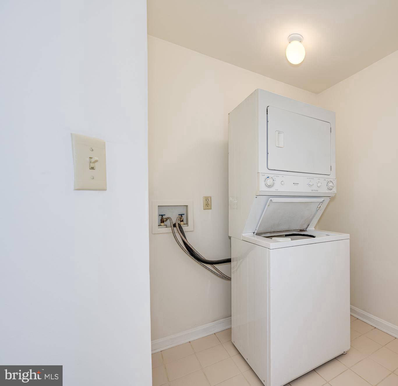 STONE BROOK - Residential