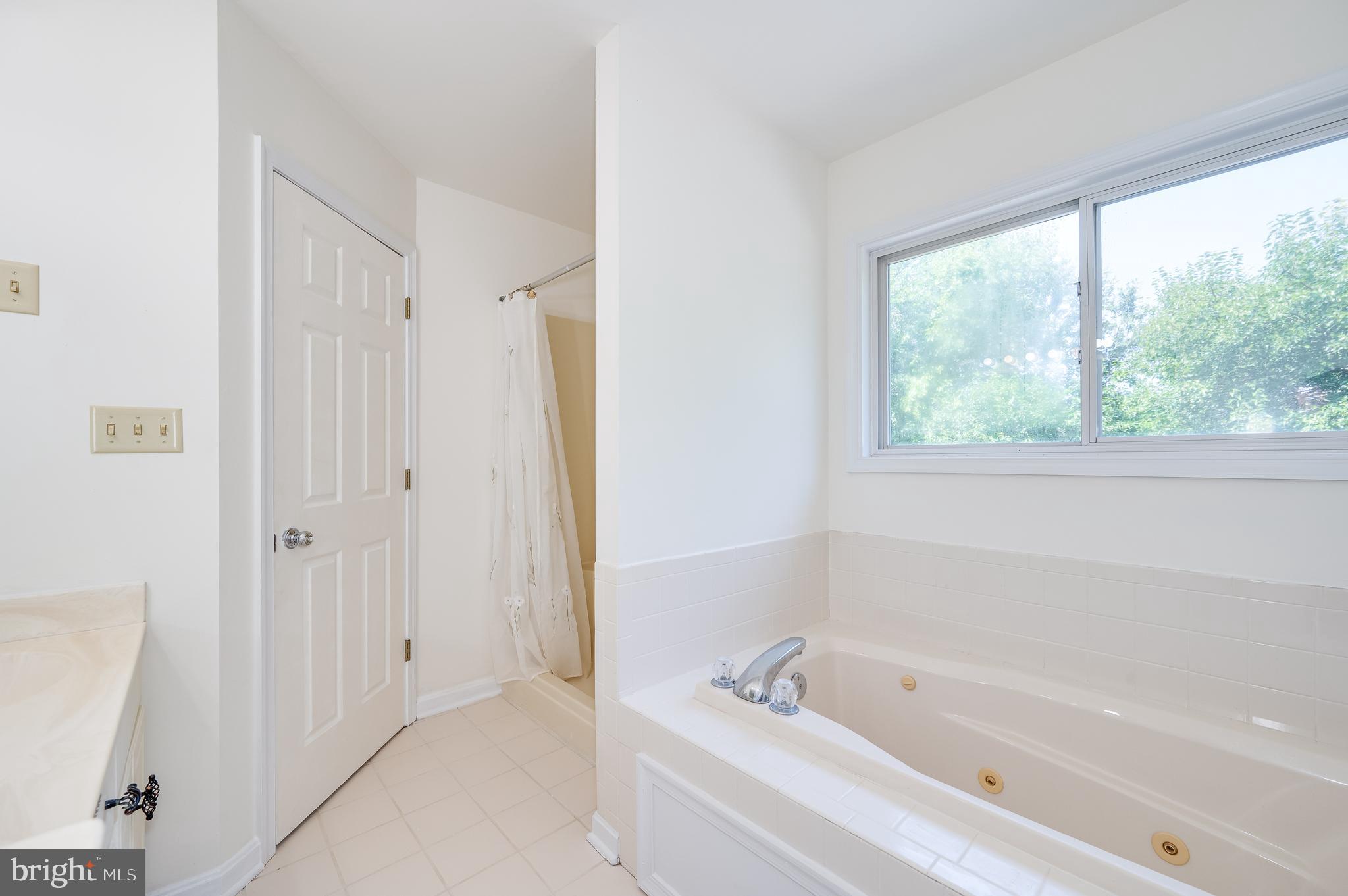 STONE BROOK - Residential