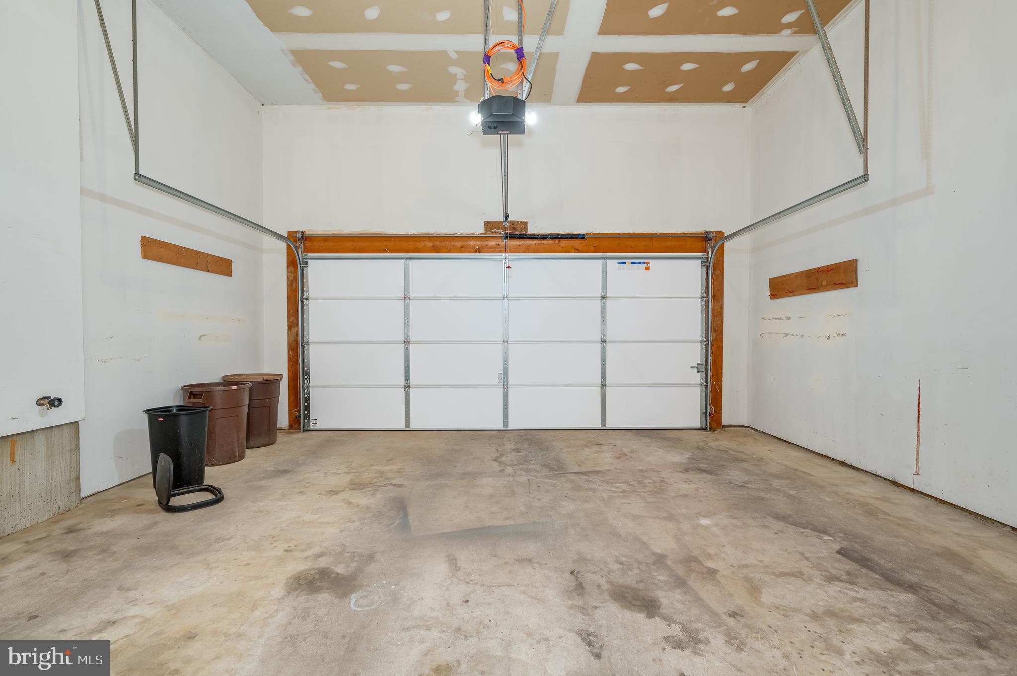 STONE BROOK - Residential