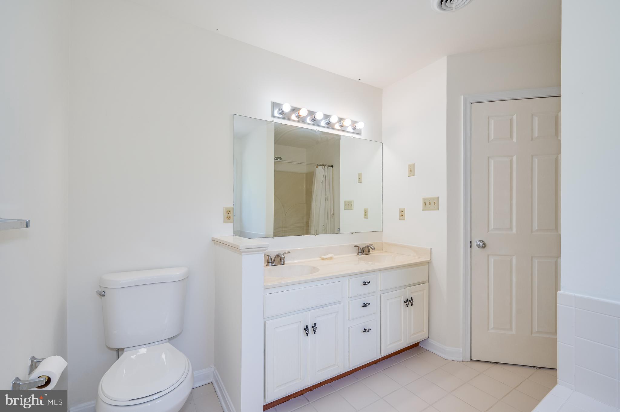 STONE BROOK - Residential