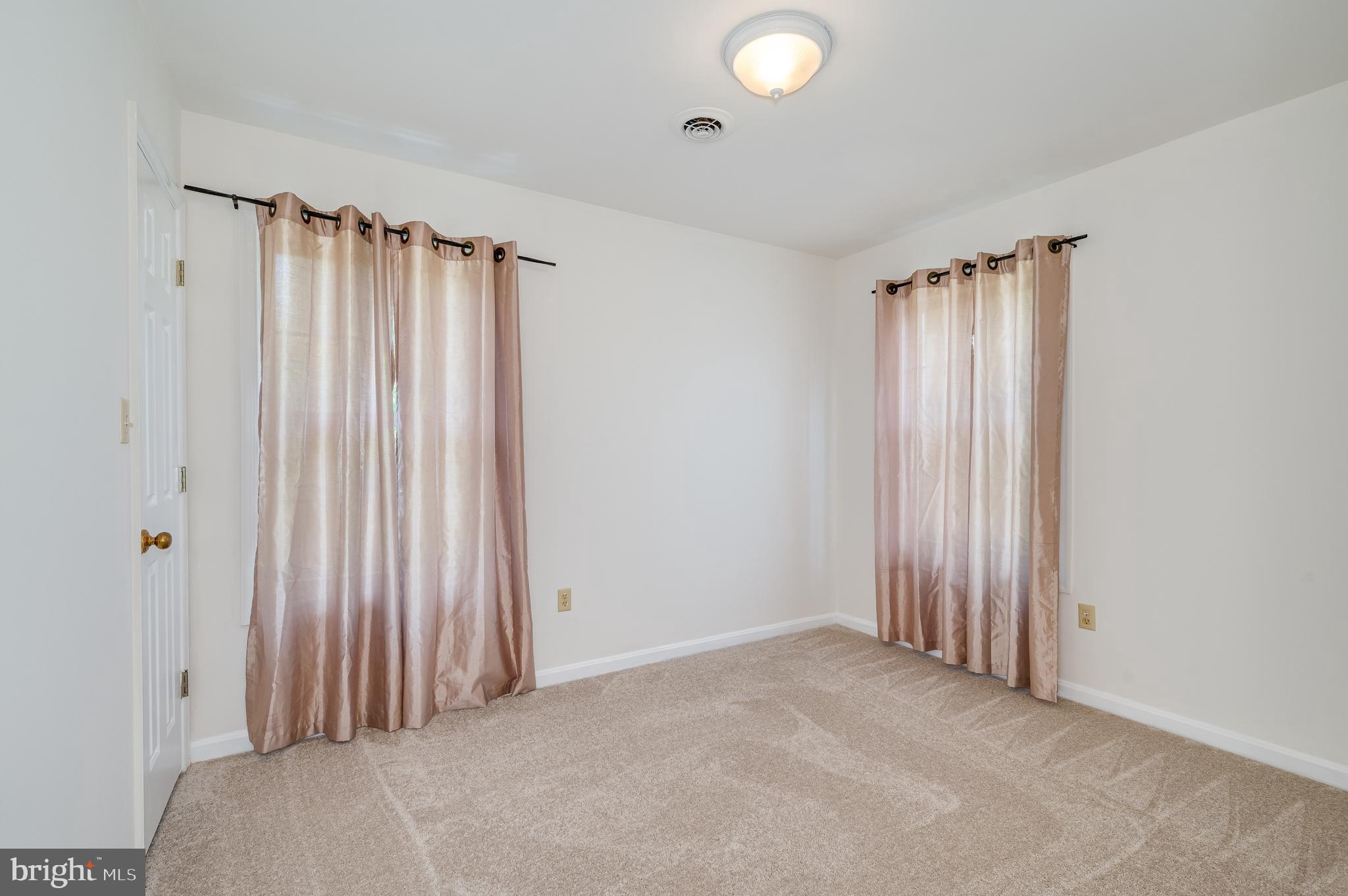 STONE BROOK - Residential