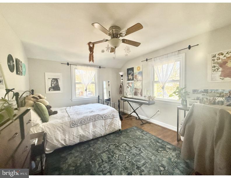 HOLLYWOOD ON THE HILL - Residential