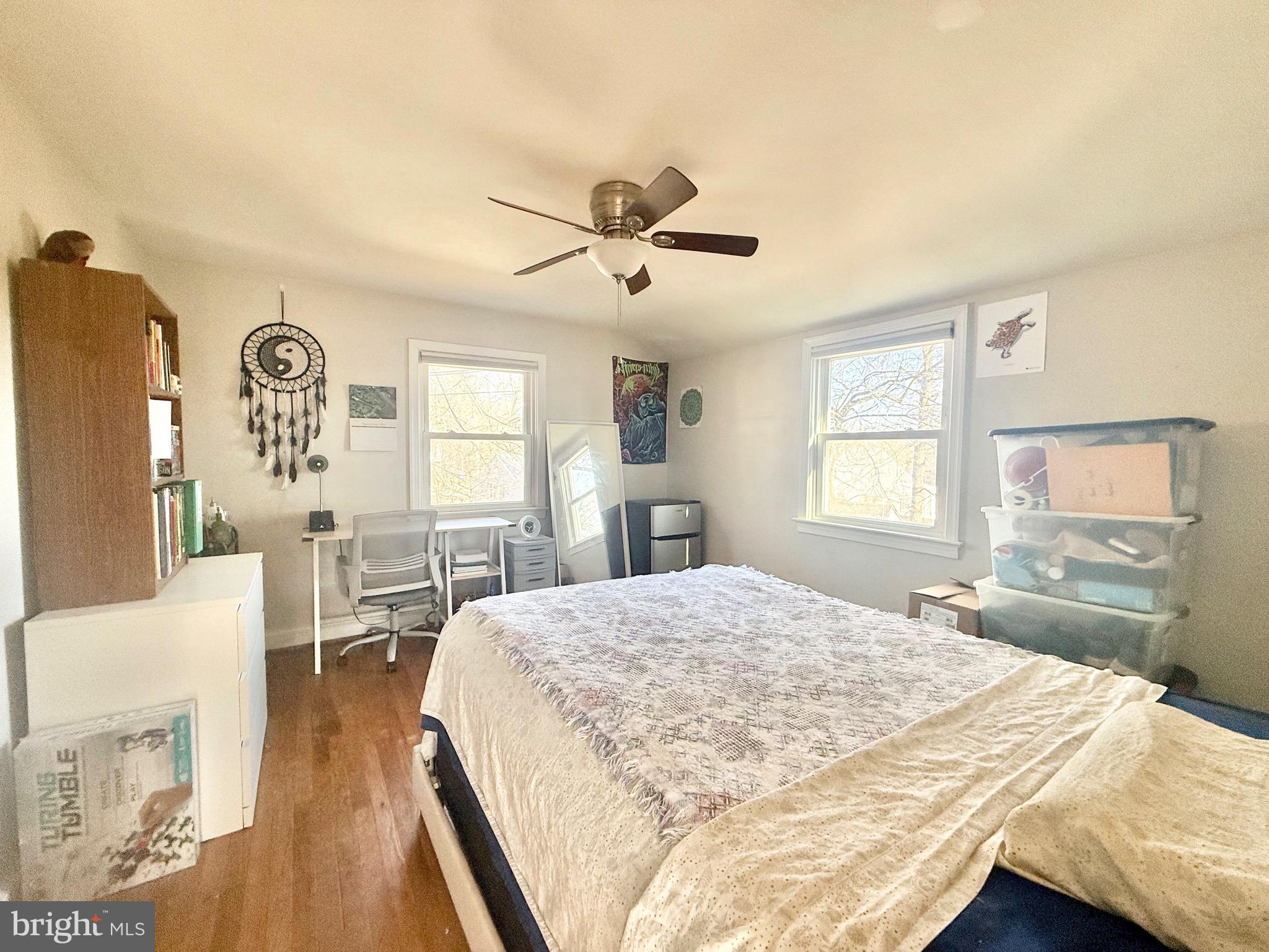 HOLLYWOOD ON THE HILL - Residential