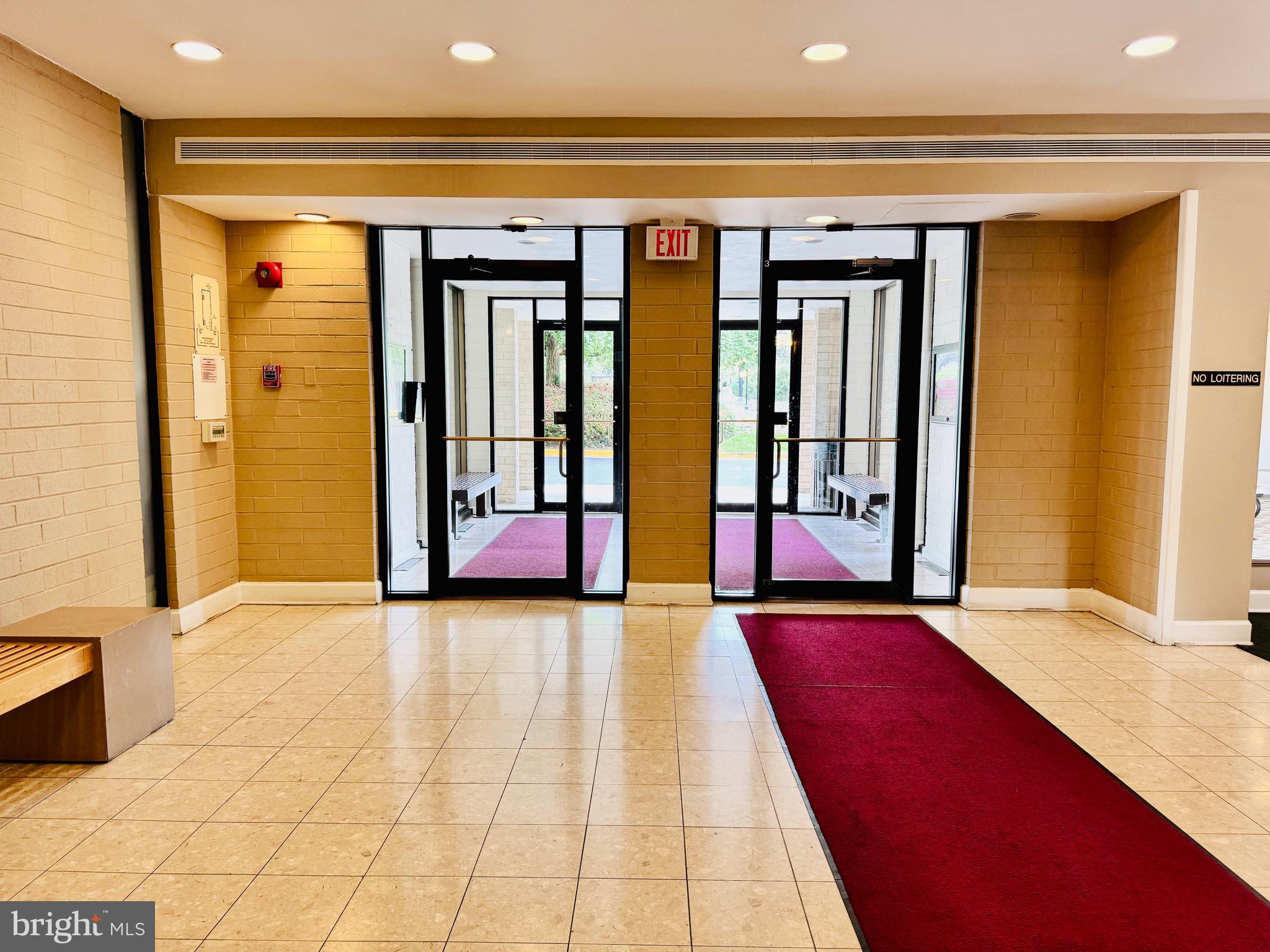 6001 ARLINGTON BOULEVARD T21