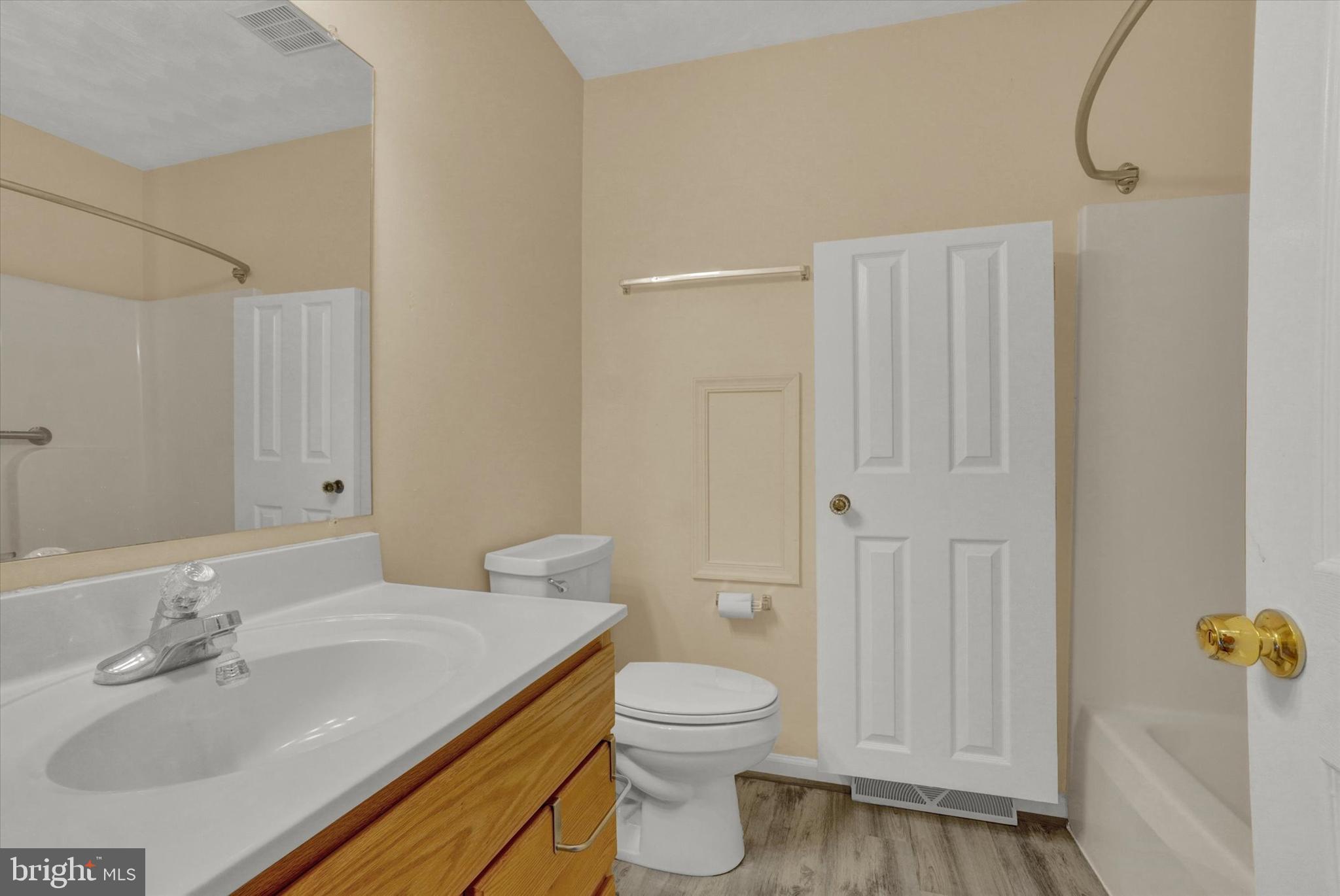 STEWARTSTOWN STATION - Residential