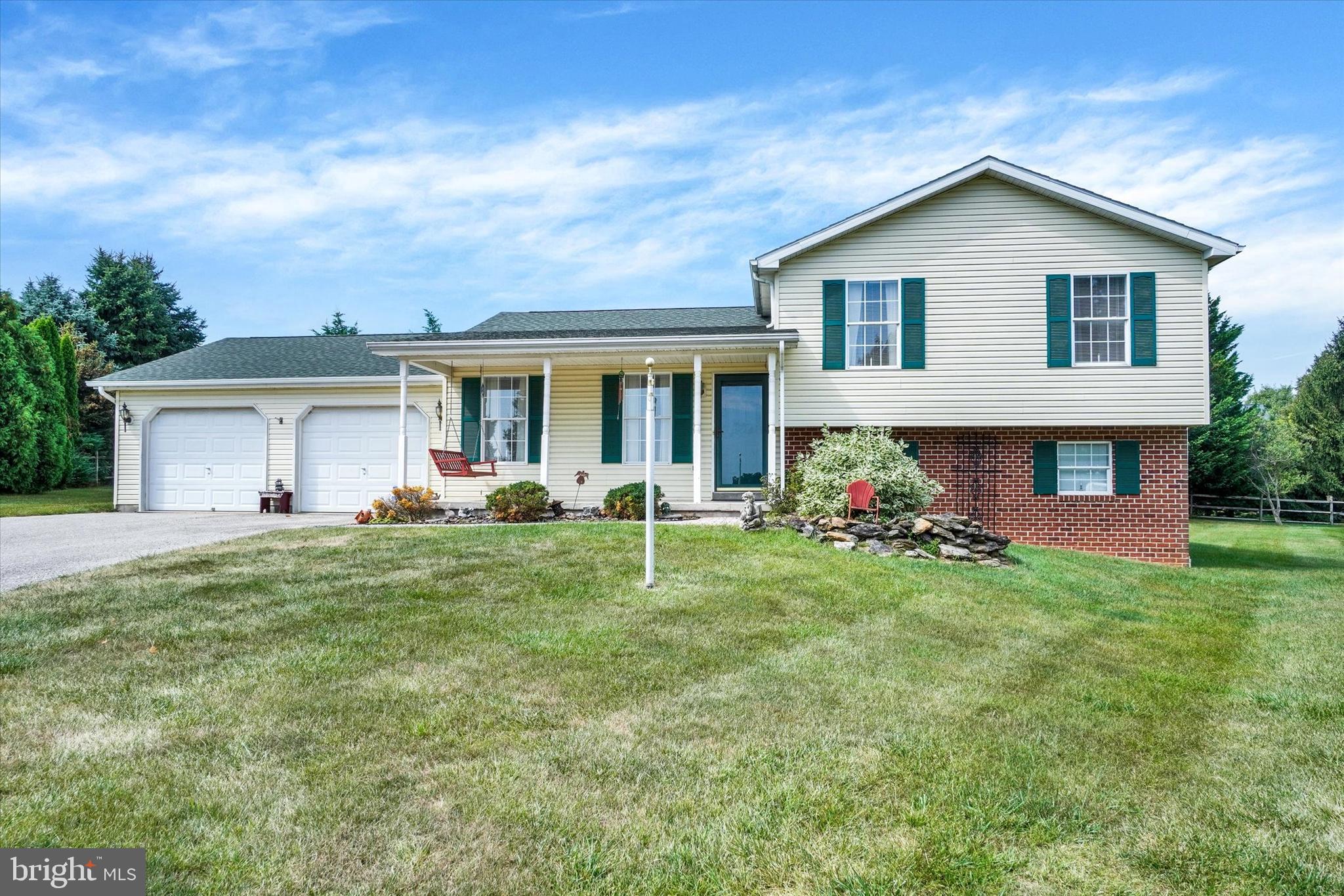 STEWARTSTOWN STATION - Residential