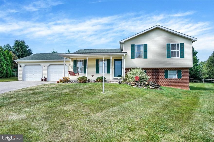 Beautiful and lovingly maintained split level in quiet cul-de-sac with over 2100 sq feet of finished living space! The main level features the living room and kitchen with beautiful flooring throughout the kitchen. Plenty of cabinet and counter space. Walkout to back patio from the kitchen is perfect for entertaining inside or out! 

Upper level boasts 3 bedrooms and 2 full bathrooms! The fully finished lower level has a large family room with fireplace perfect for game day or a home movie theater! There is also a third full bathroom, laundry area and large unfinished storage area perfect for a workshop!

This home also features a tankless water heater and a whole house vacuum! You’ll love the large backyard perfect for gatherings year round!