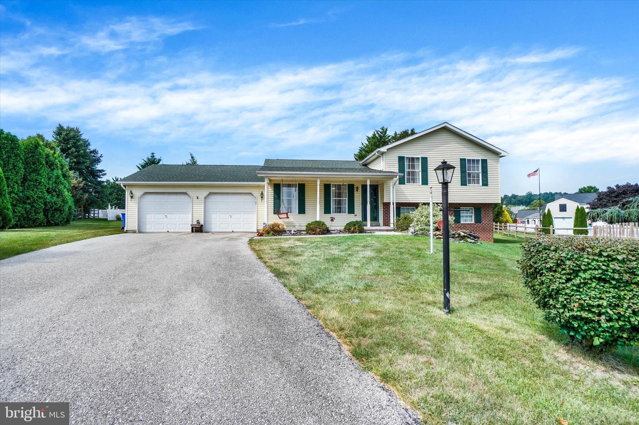 STEWARTSTOWN STATION - Residential