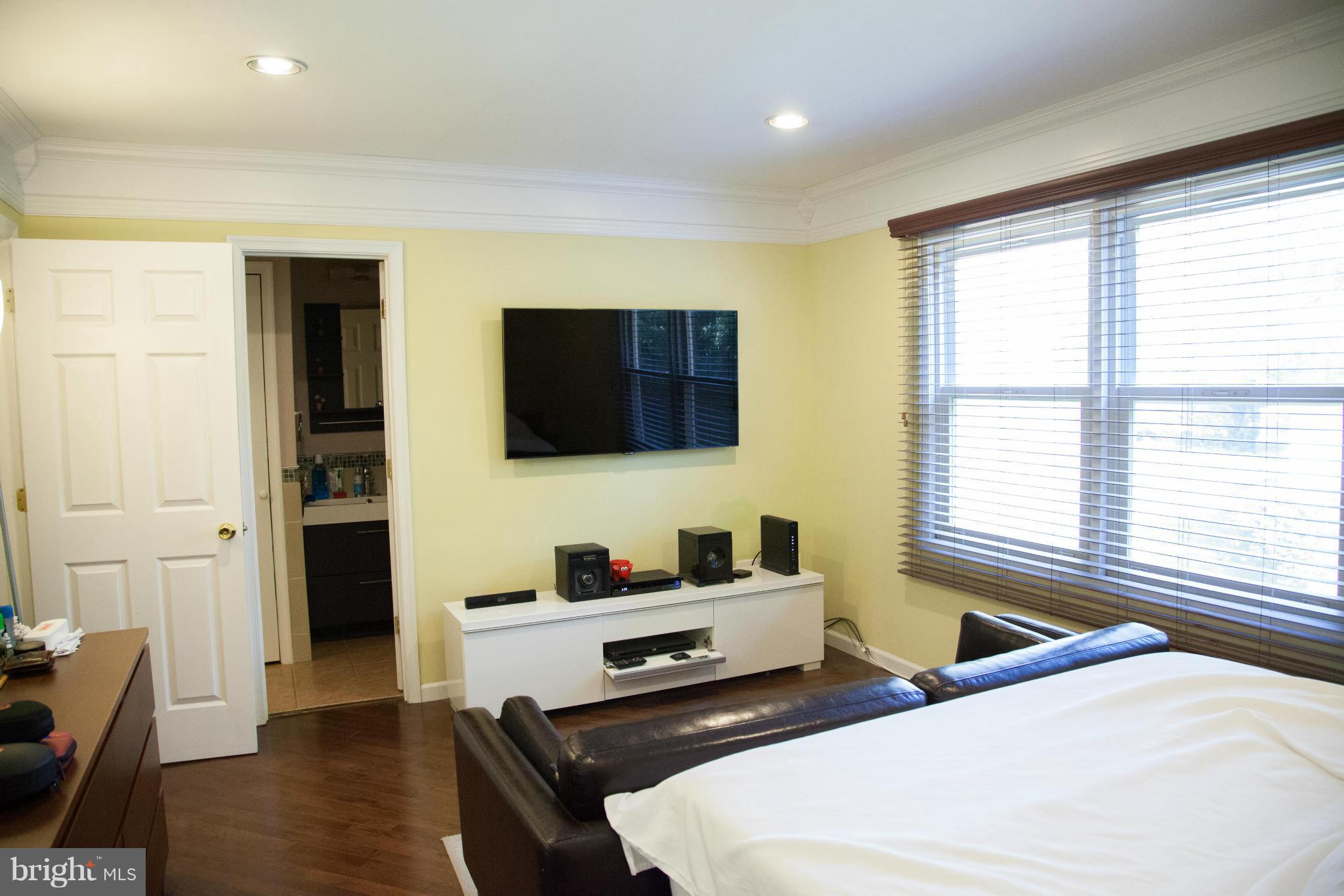 BATTLEFIELD GREEN - Residential